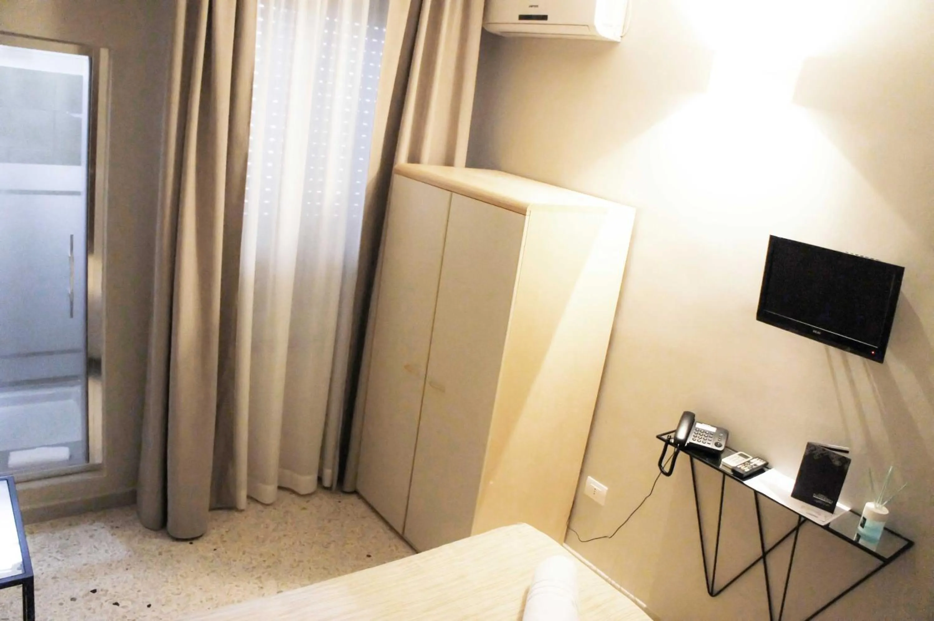 Bed in Albergo D'Onofrio