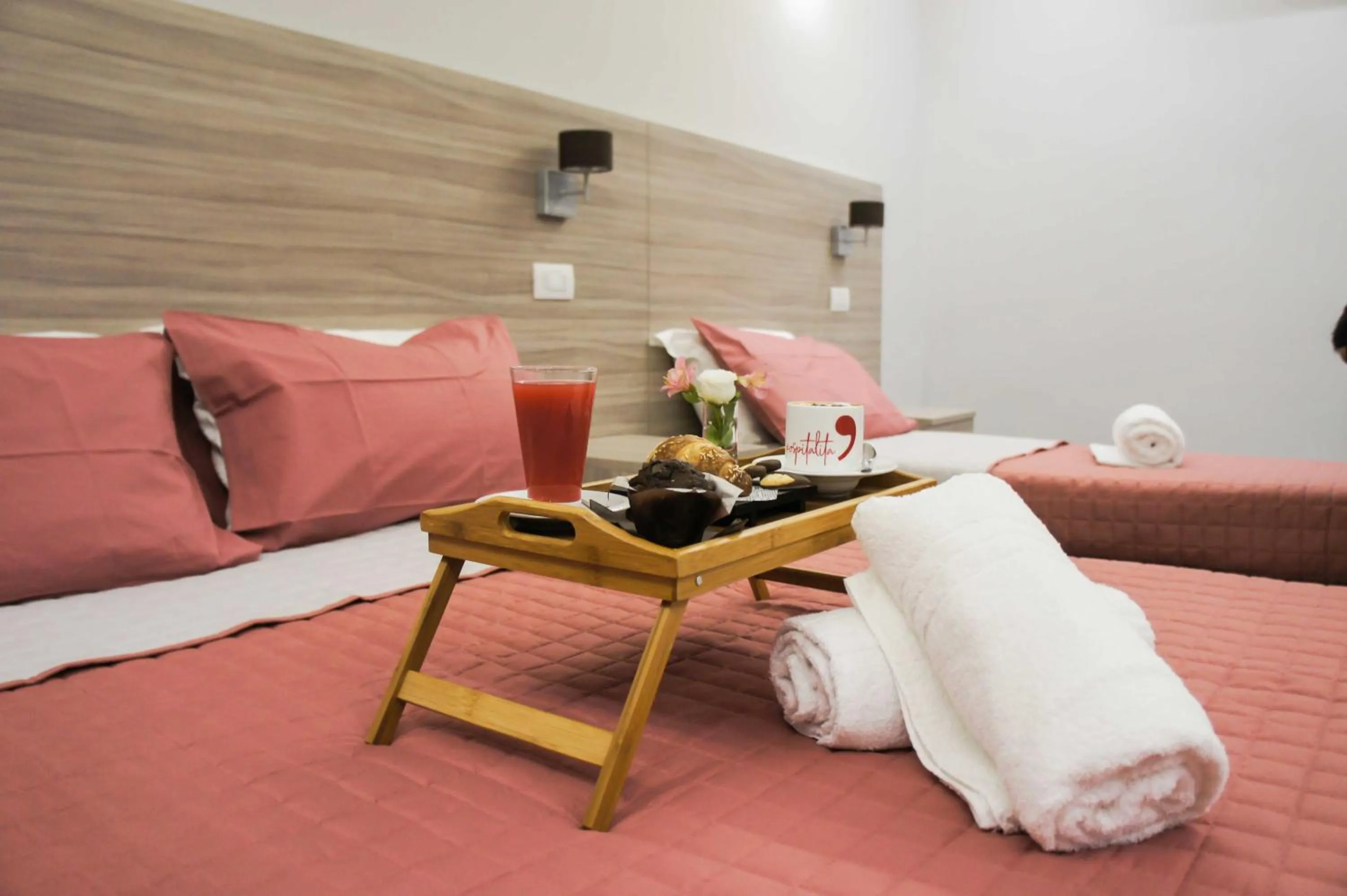 Breakfast, Bed in Albergo D'Onofrio