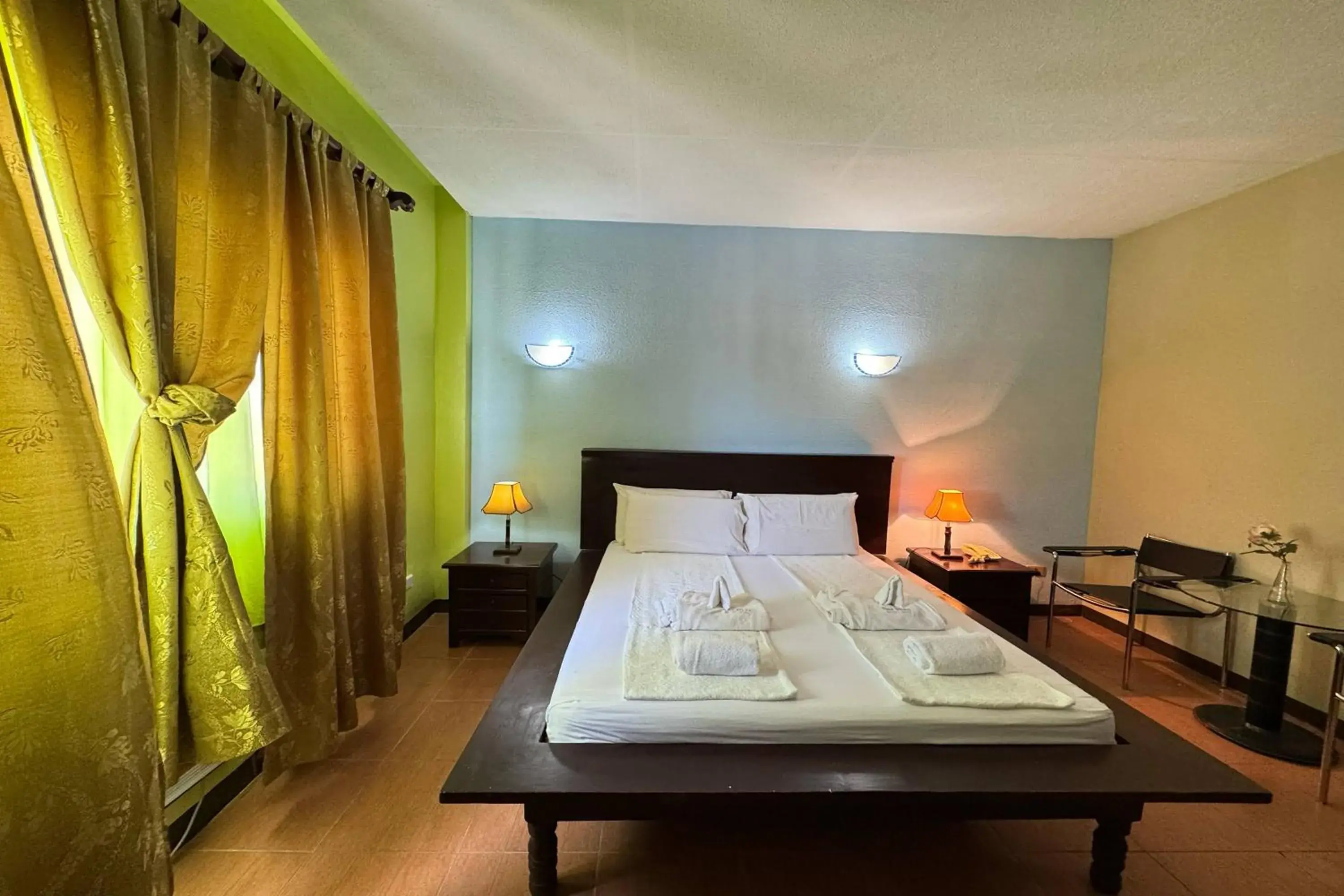 Deluxe Queen Room in OveMar Resort Hotel near Vigan Deluxe Queen Room in OveMar Resort Hotel near Vigan