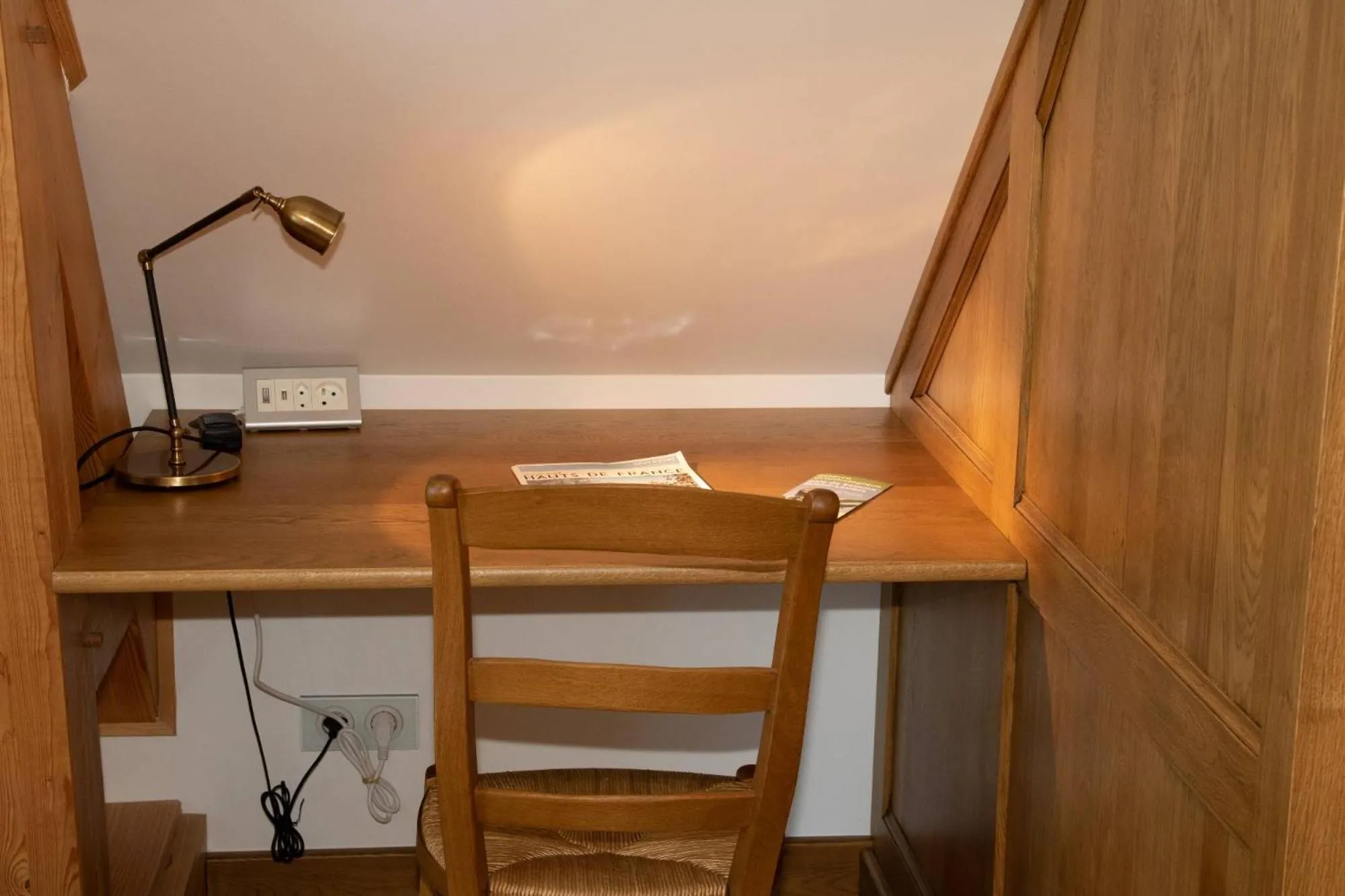 Seating area in LA CHARMERAIE