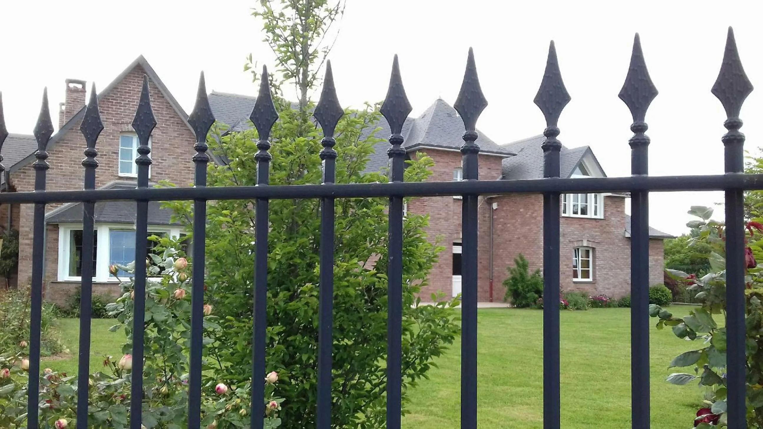 Garden view in LA CHARMERAIE