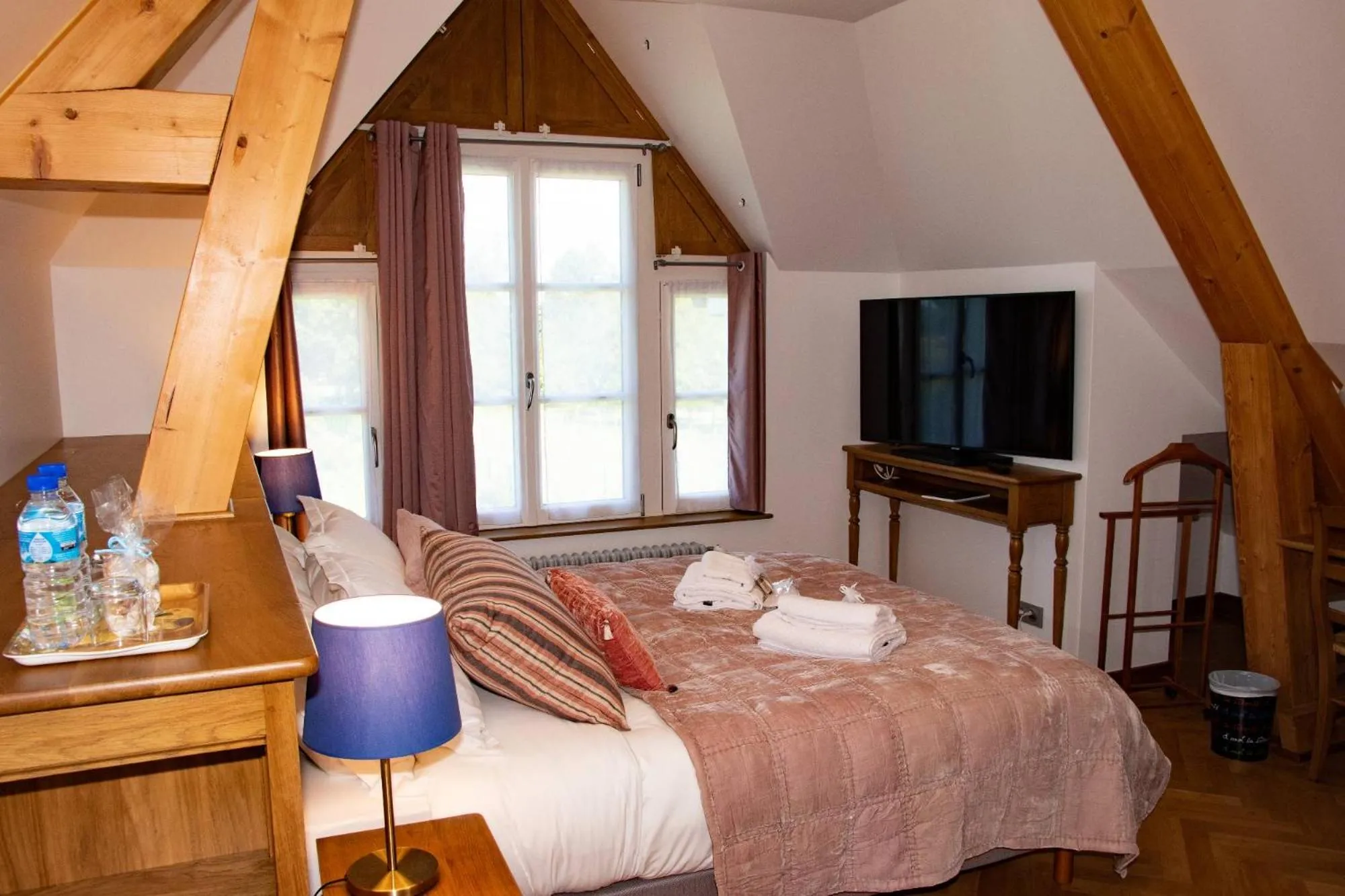 Bed in LA CHARMERAIE