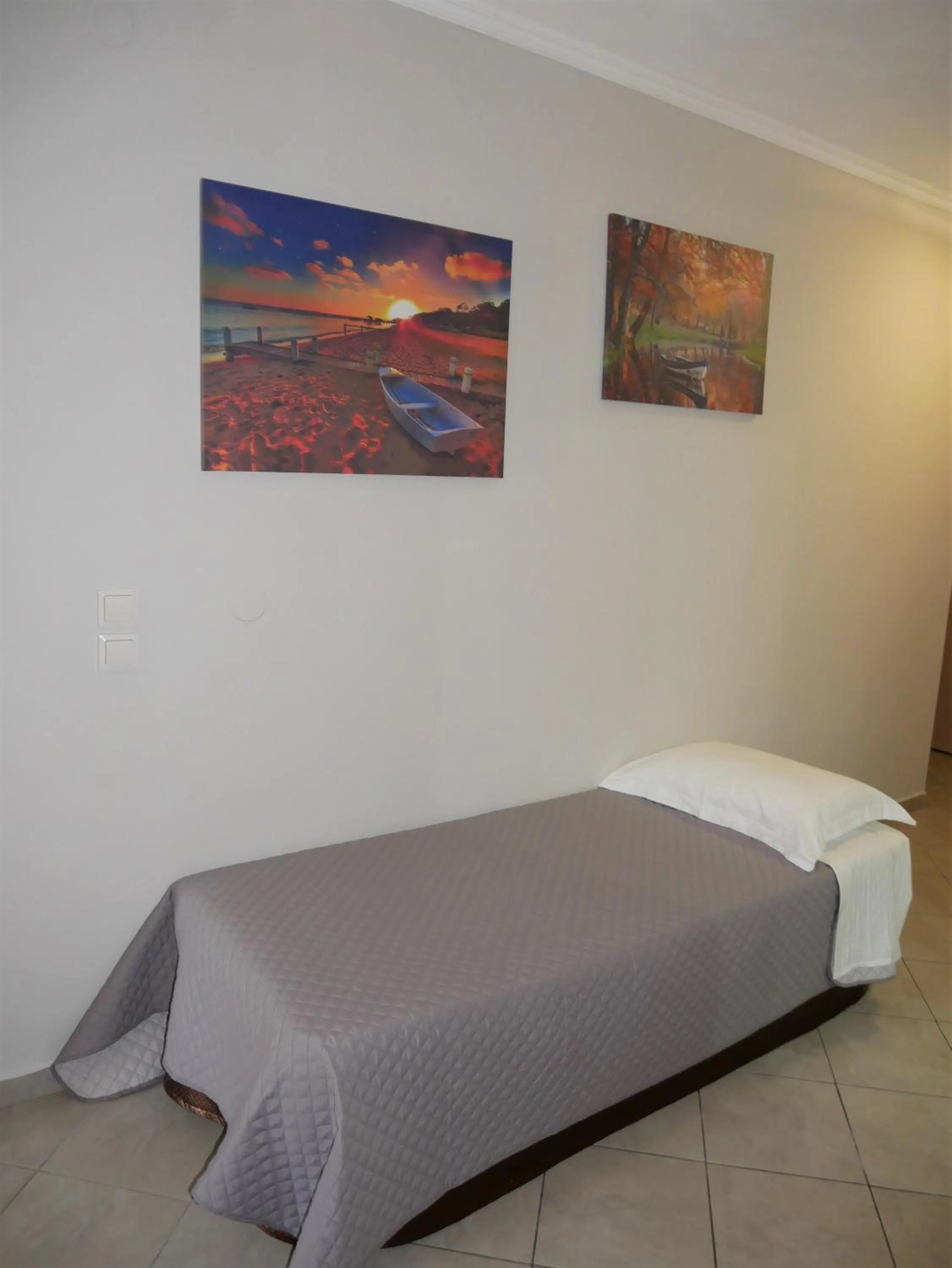 Bed in Sandra's Studios