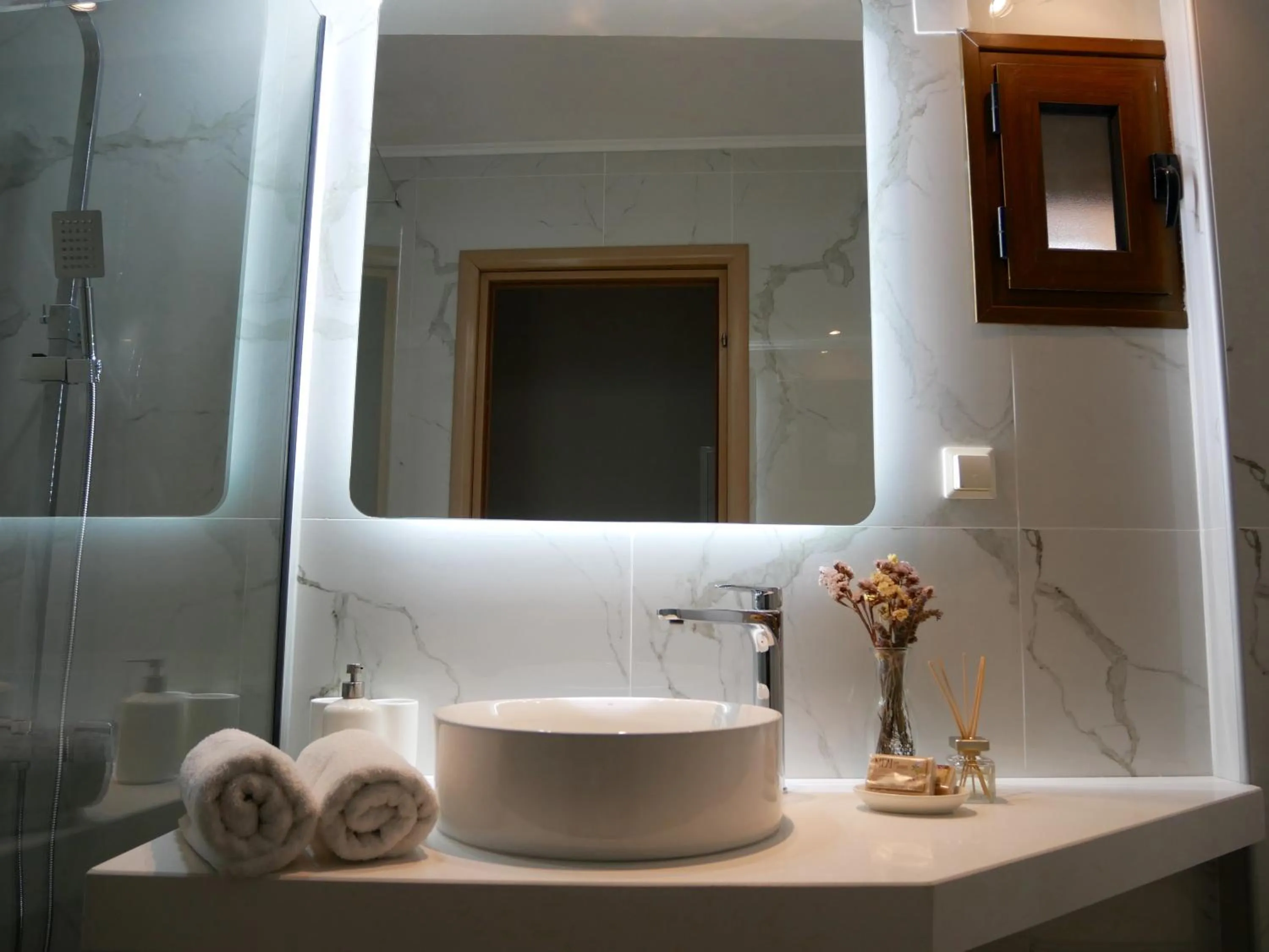 Bathroom in Sandra's Studios