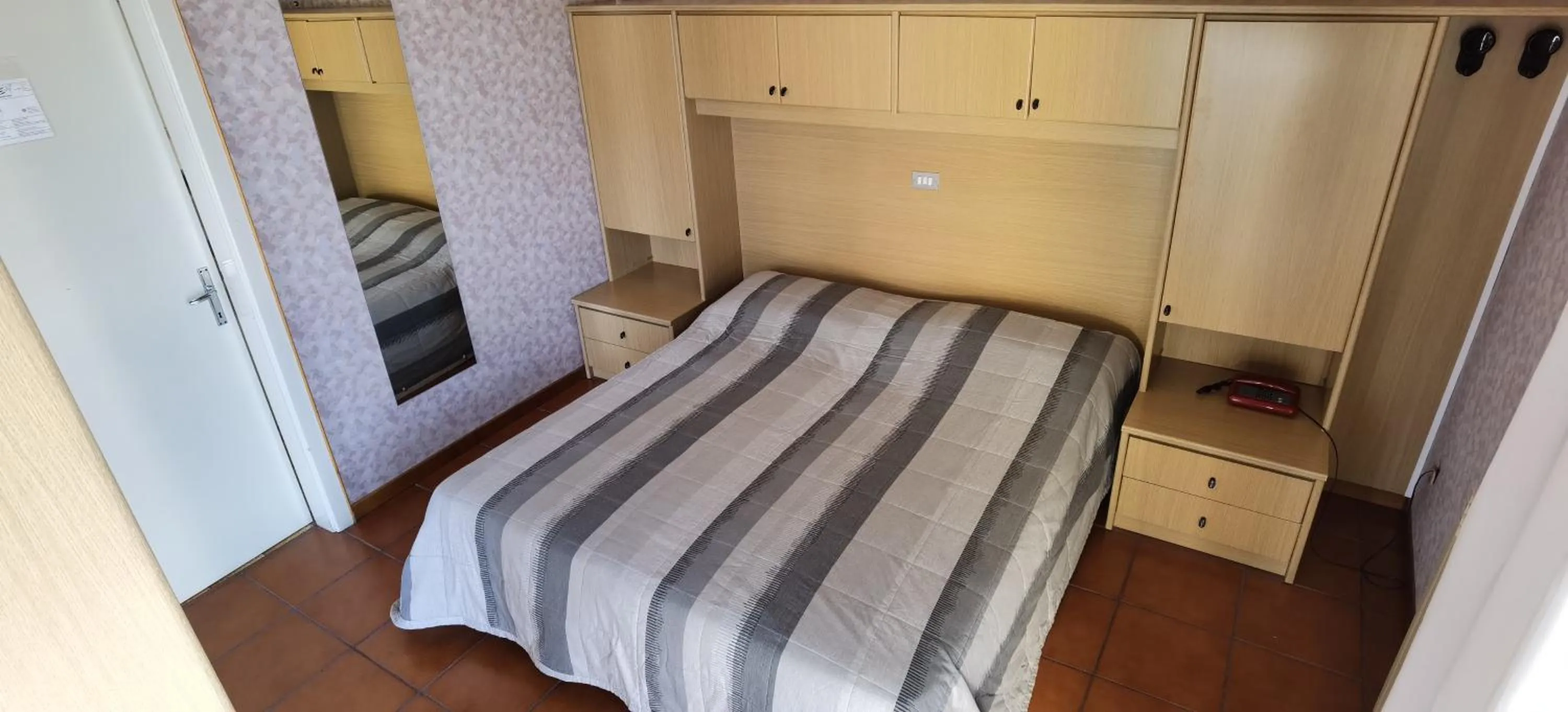 Photo of the whole room, Bed in Hotel Nike