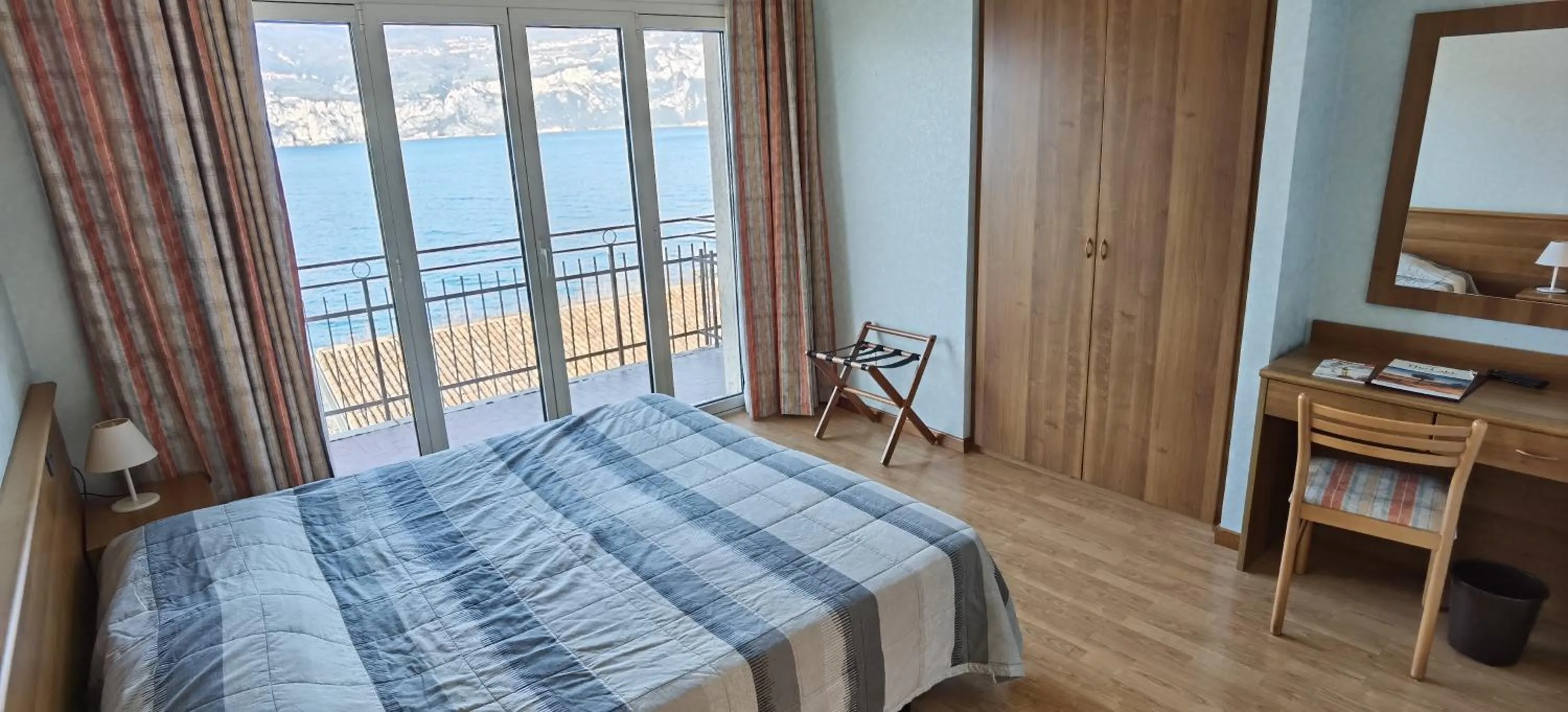 Photo of the whole room, Bed in Hotel Nike