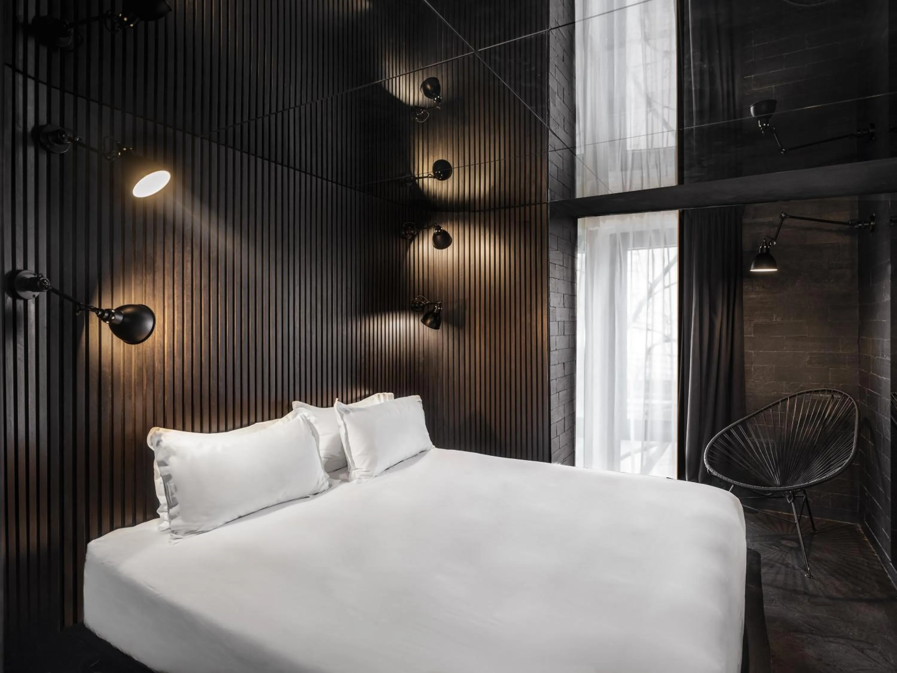 Bedroom, Bed in Hôtel Edgar & Achille