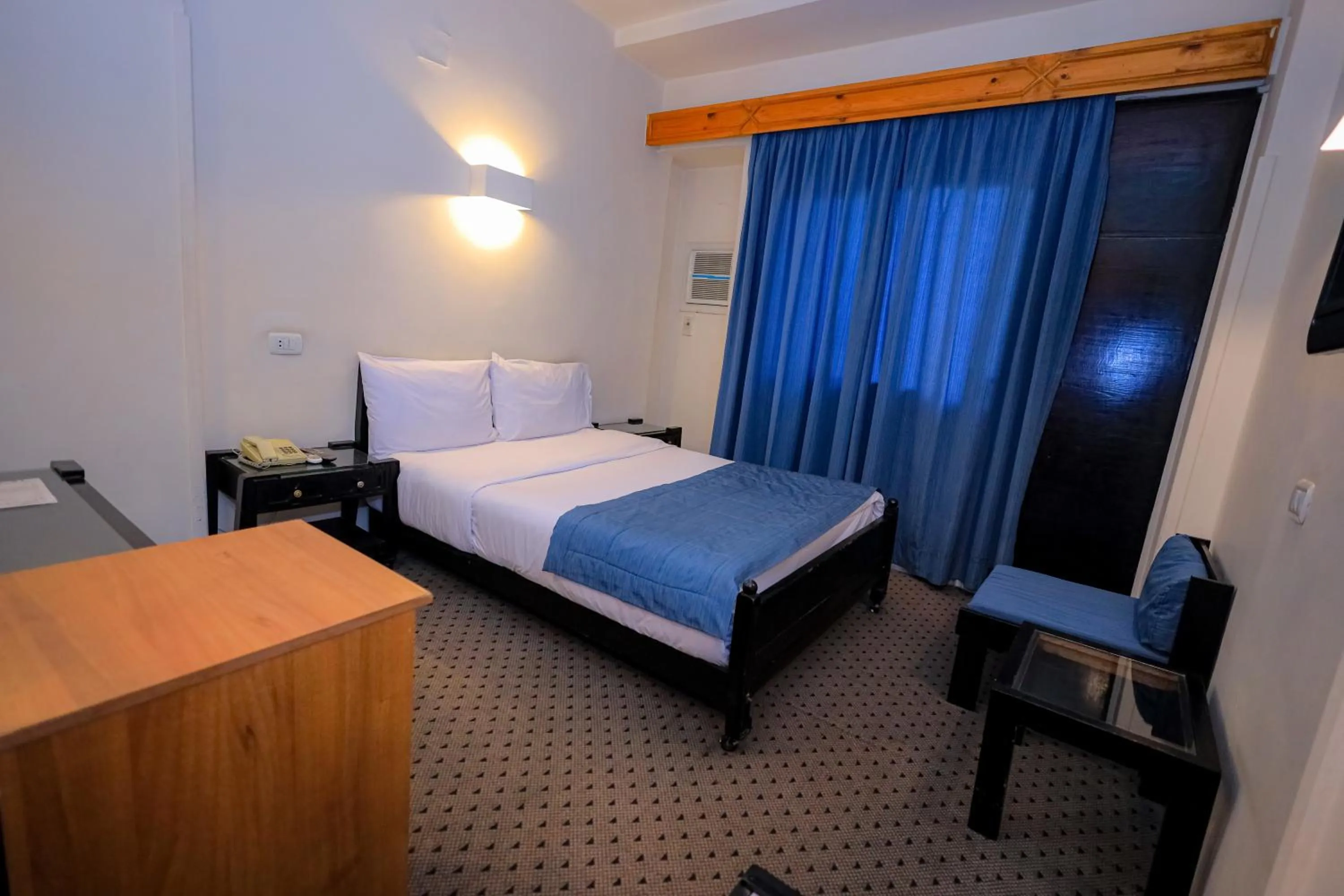 Photo of the whole room, Bed in Cleopatra Hotel