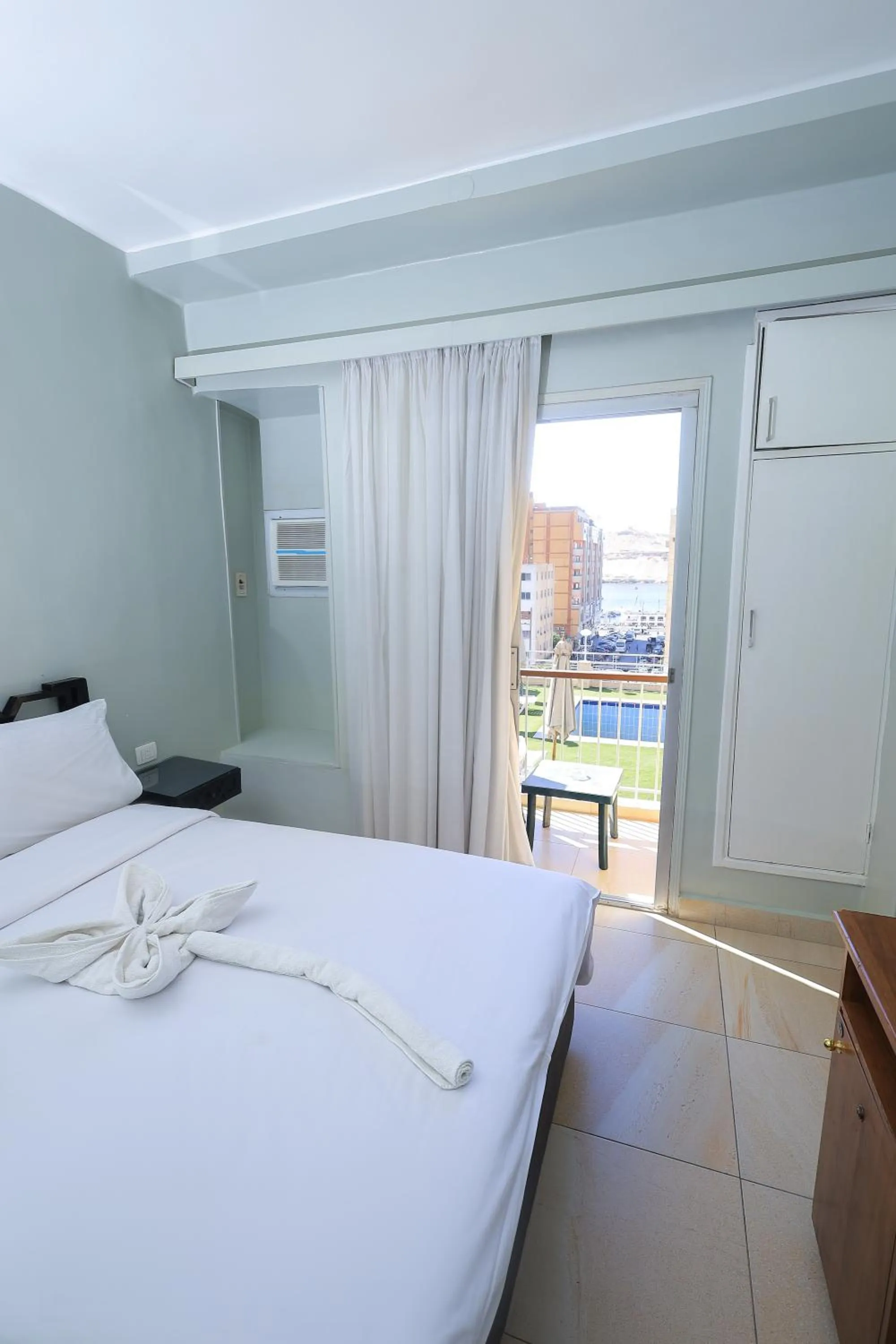 Bed in Cleopatra Hotel