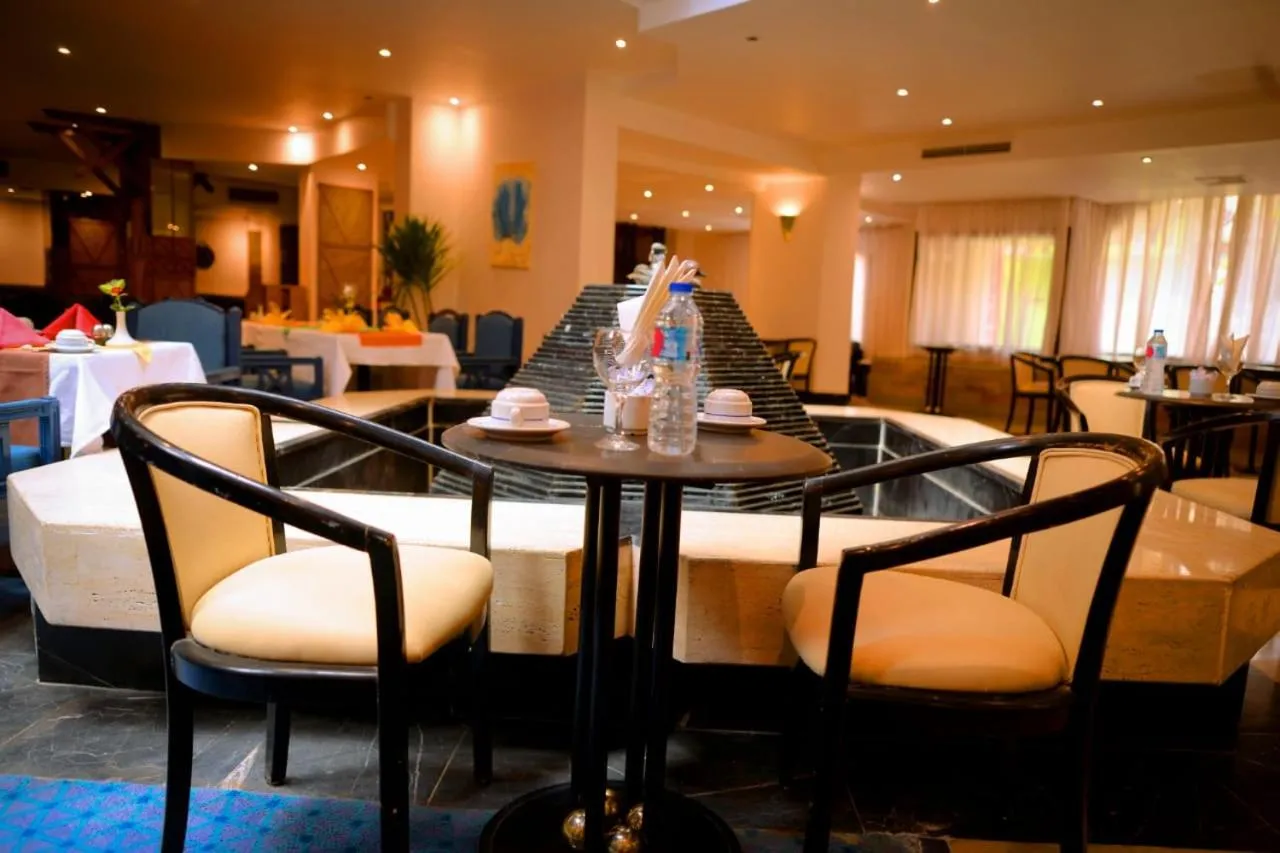 Lounge or bar in Cleopatra Hotel