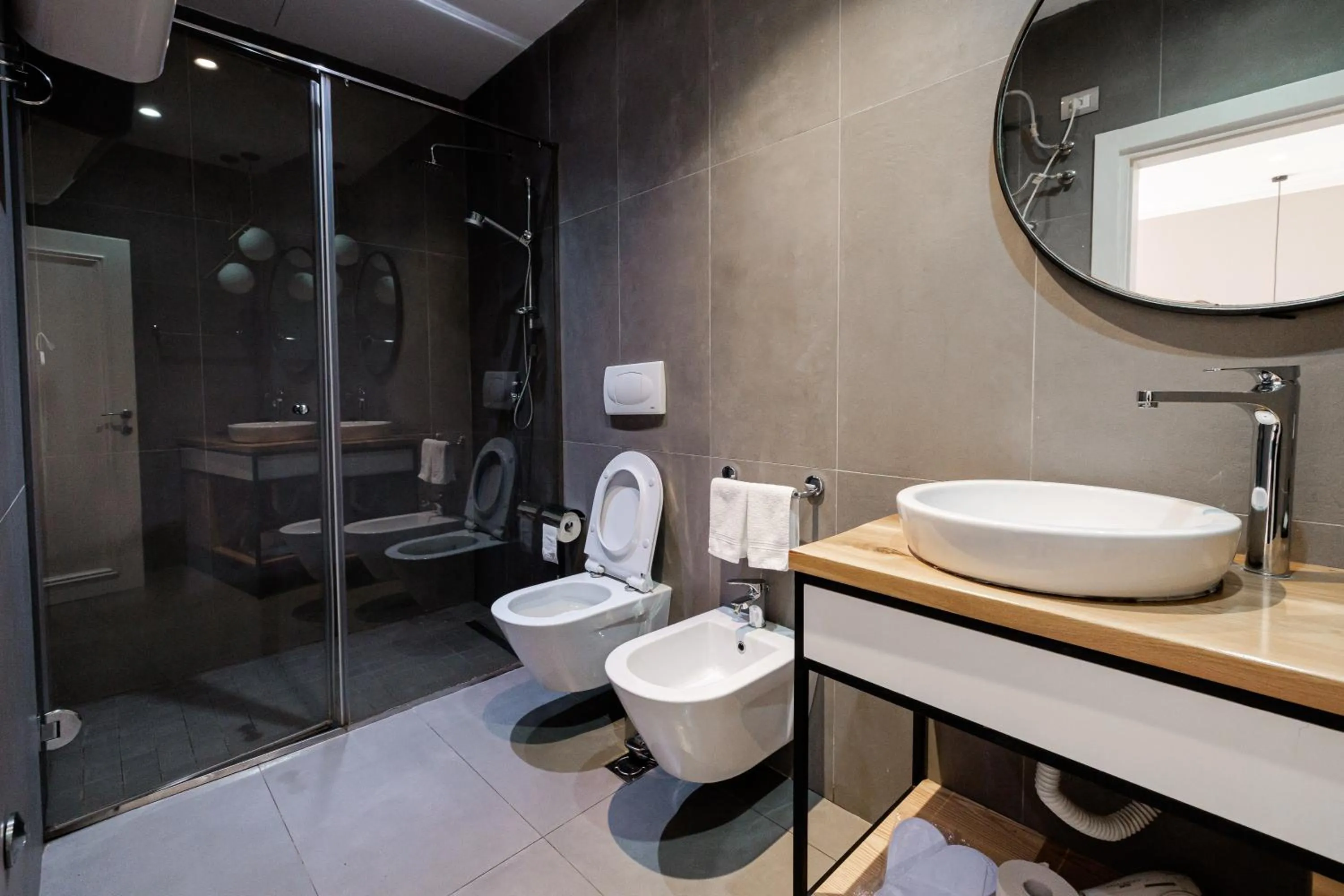 Toilet in Boutique Hotel Whisky