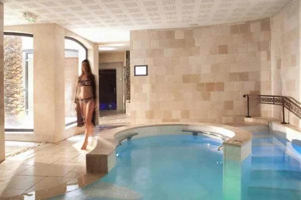 Spa and wellness centre/facilities in Maison Bérard Hôtel - Restaurant - Spa