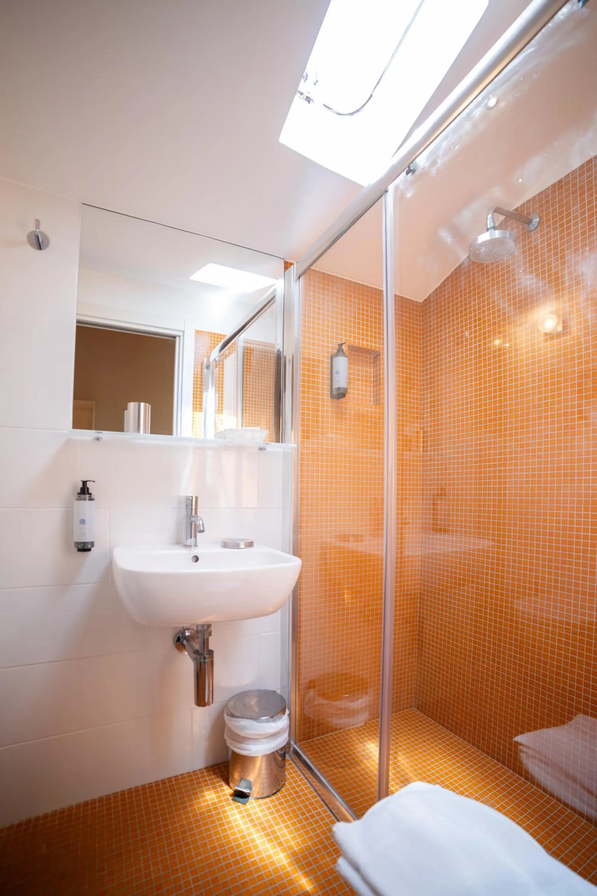 Shower in Hotel Casablanca