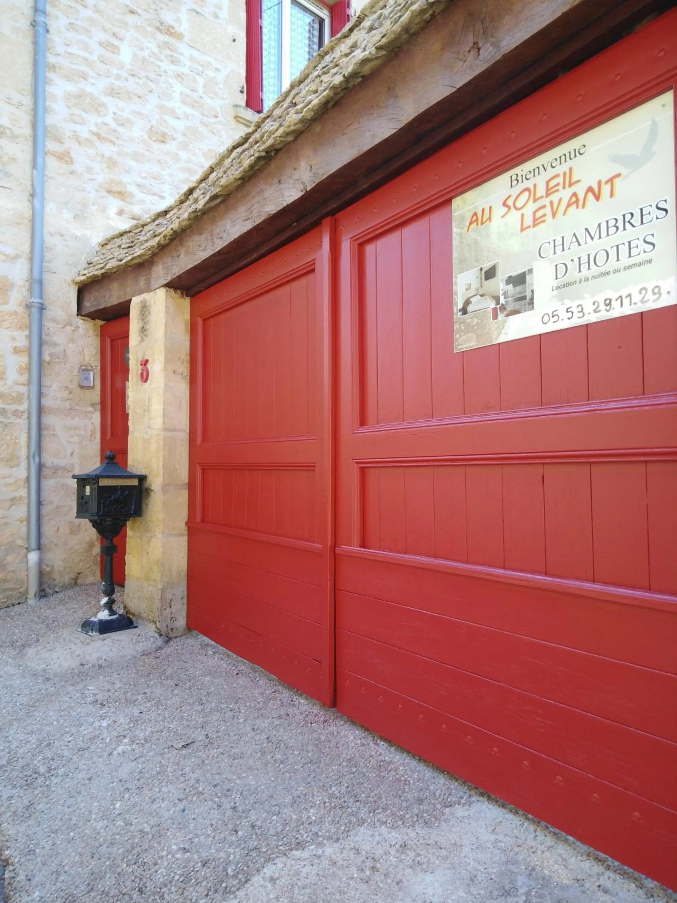 Au Soleil Levant Homestay