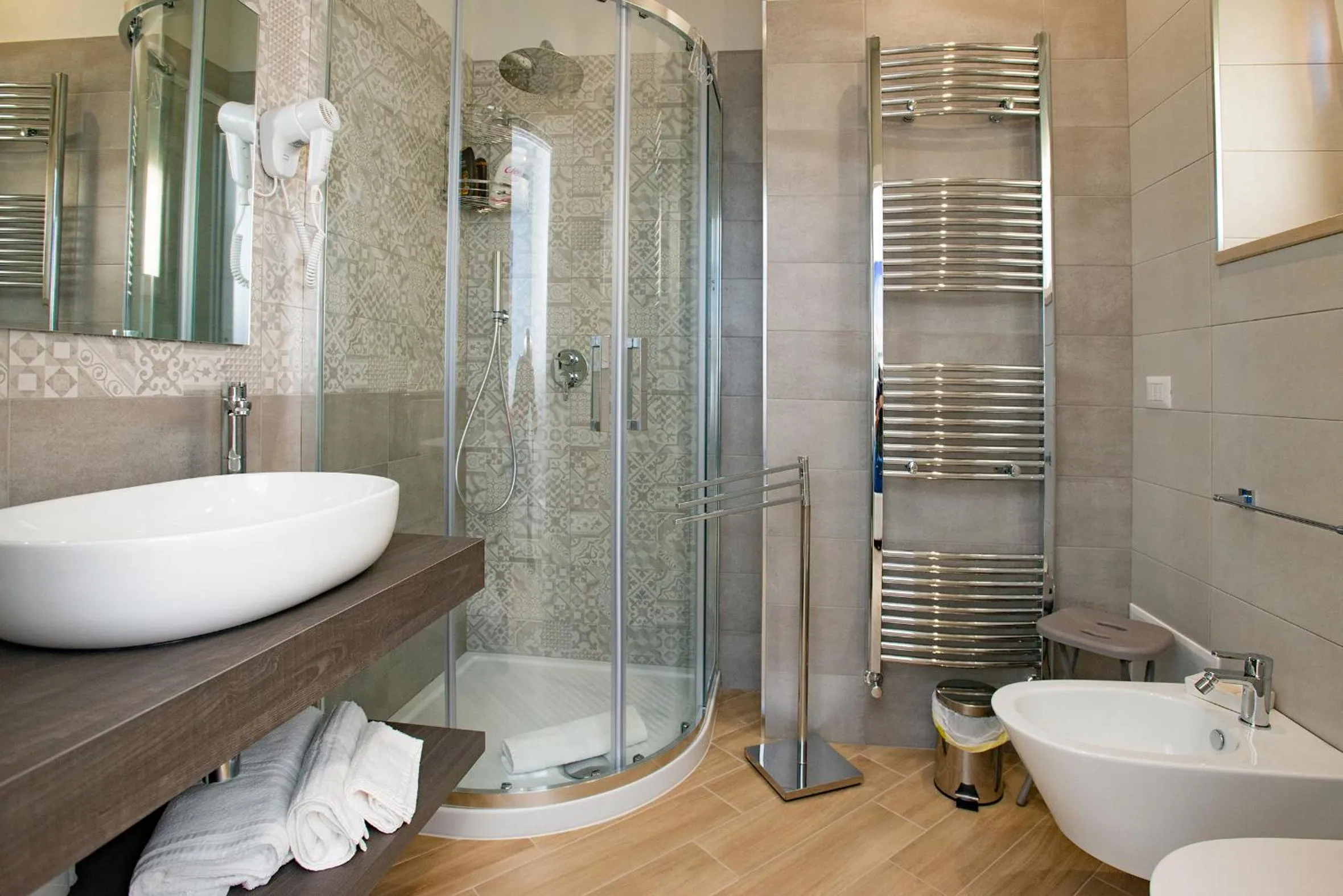 Shower in b&b Rita, nel cuore del Salento