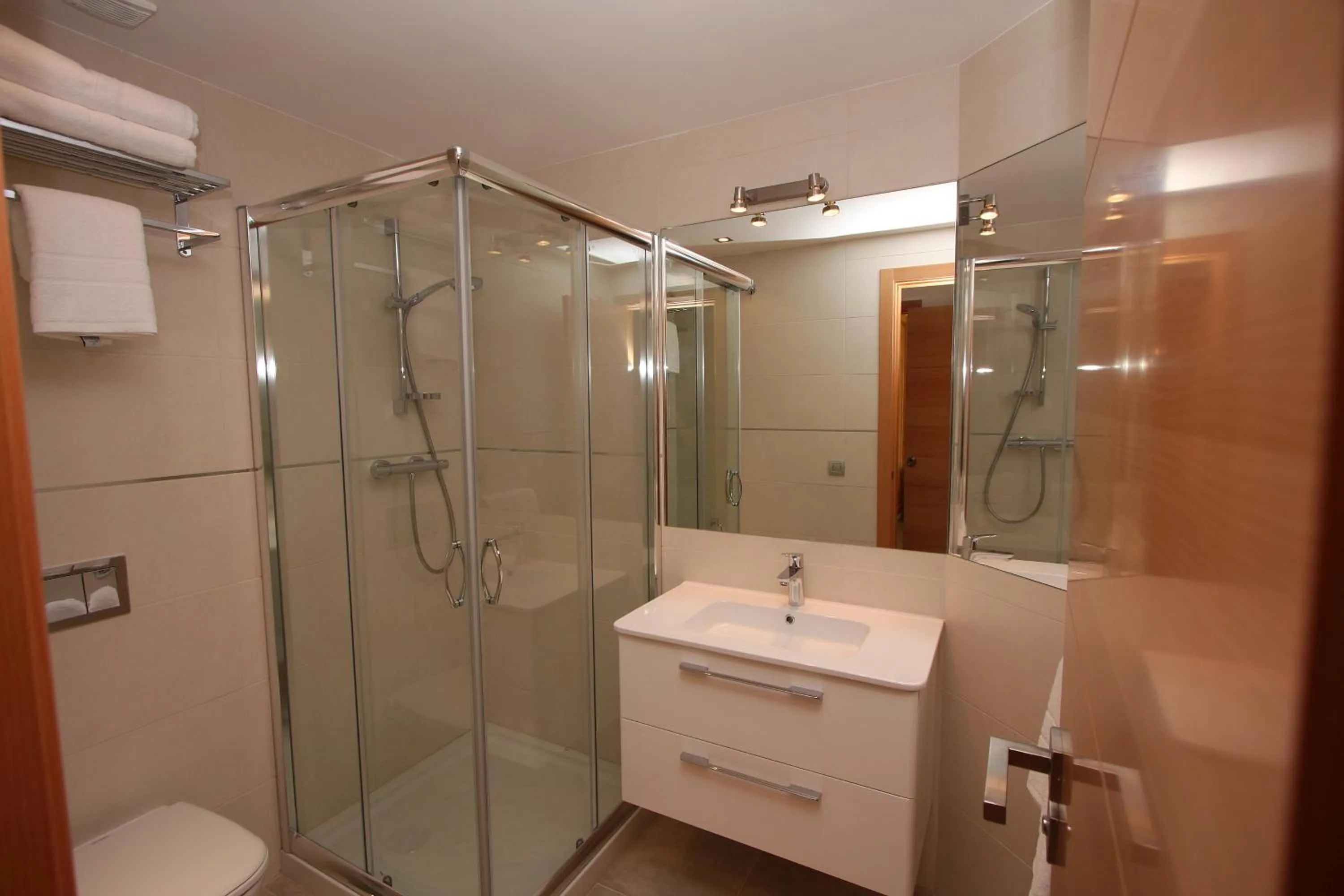 Bathroom in Apartamentos La Botica de Nerja