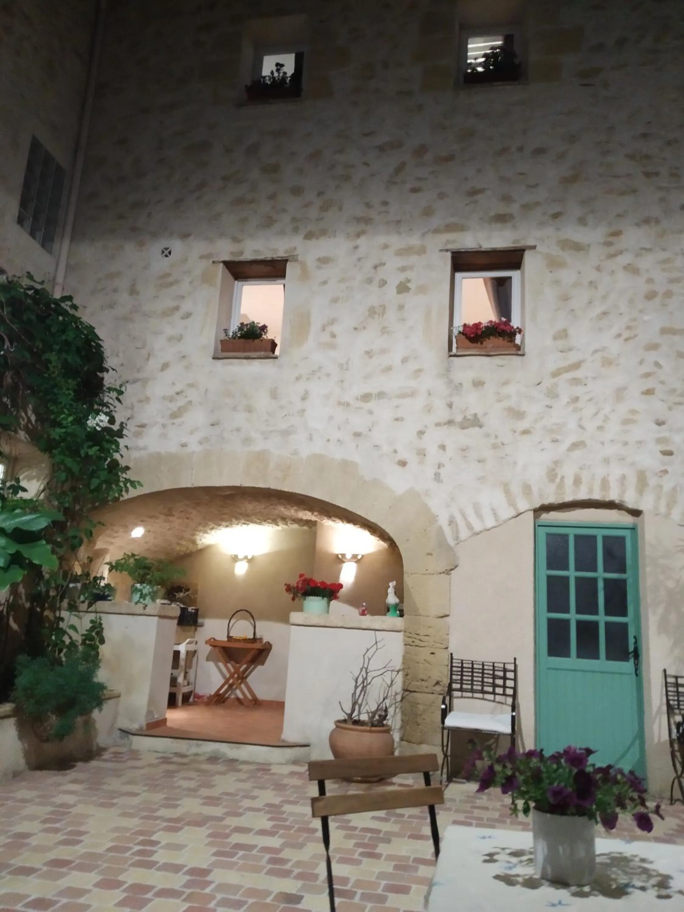 Patio in Le Térébinthe B&B