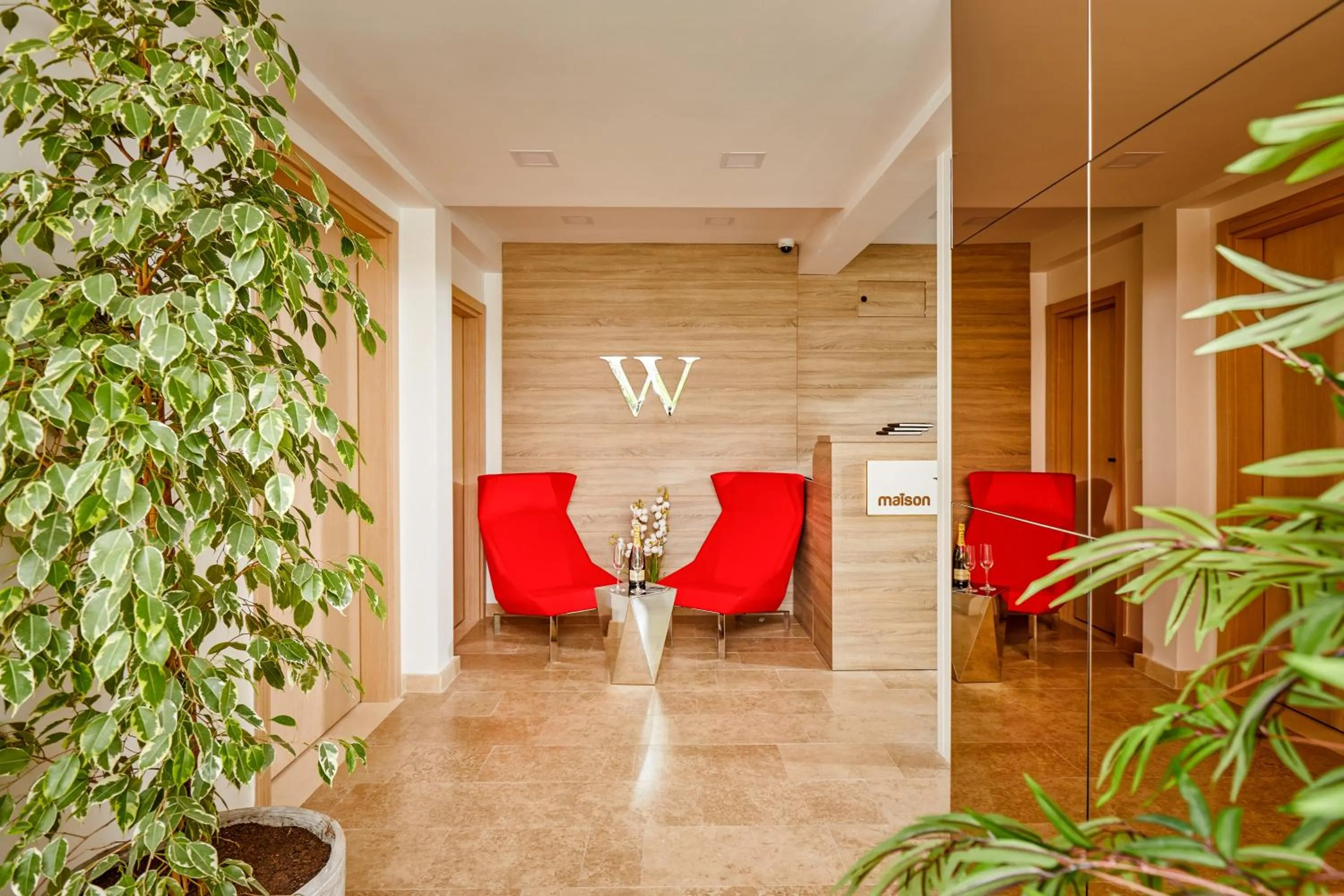 Facade/entrance in MAISON W