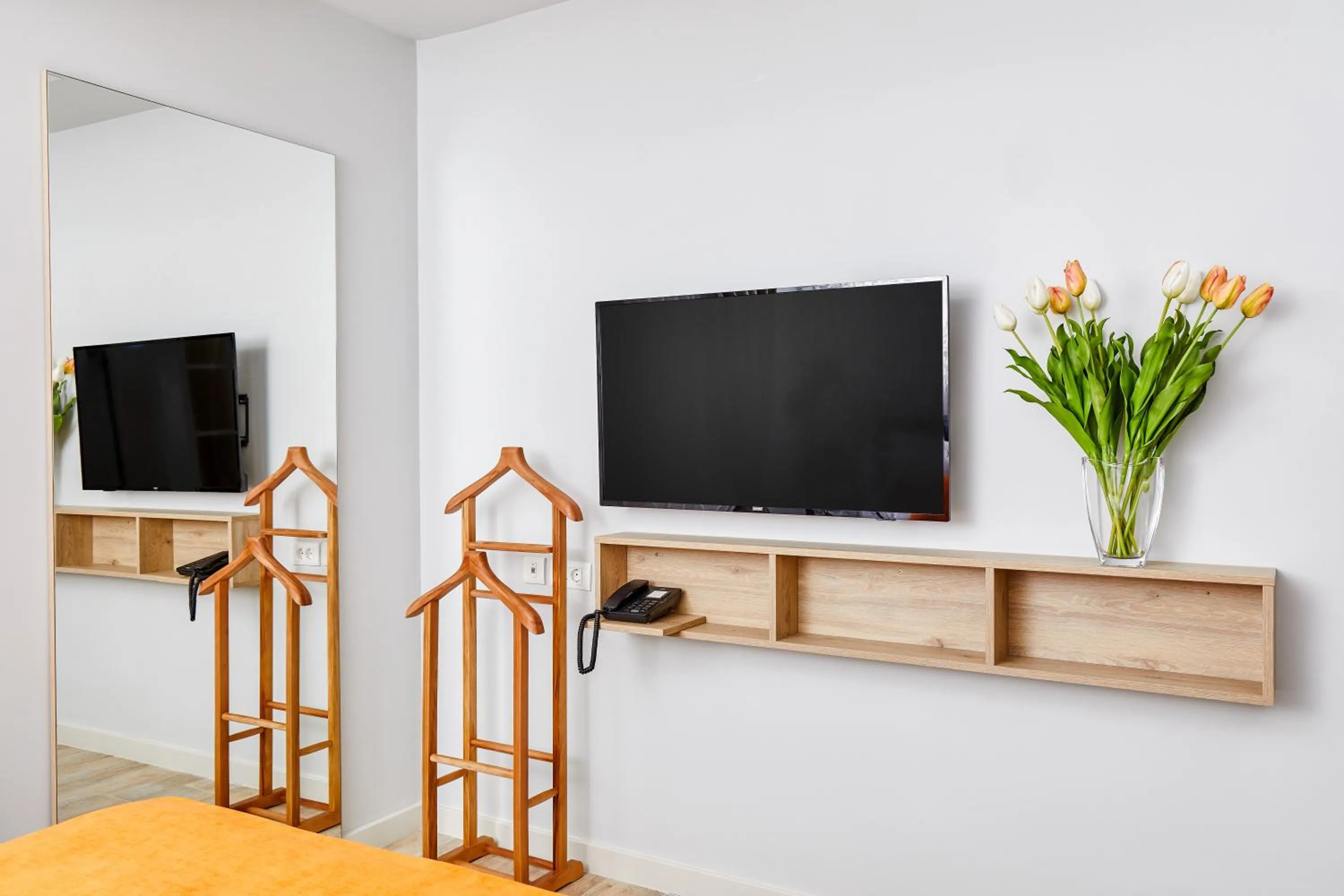 Communal lounge/ TV room in MAISON W