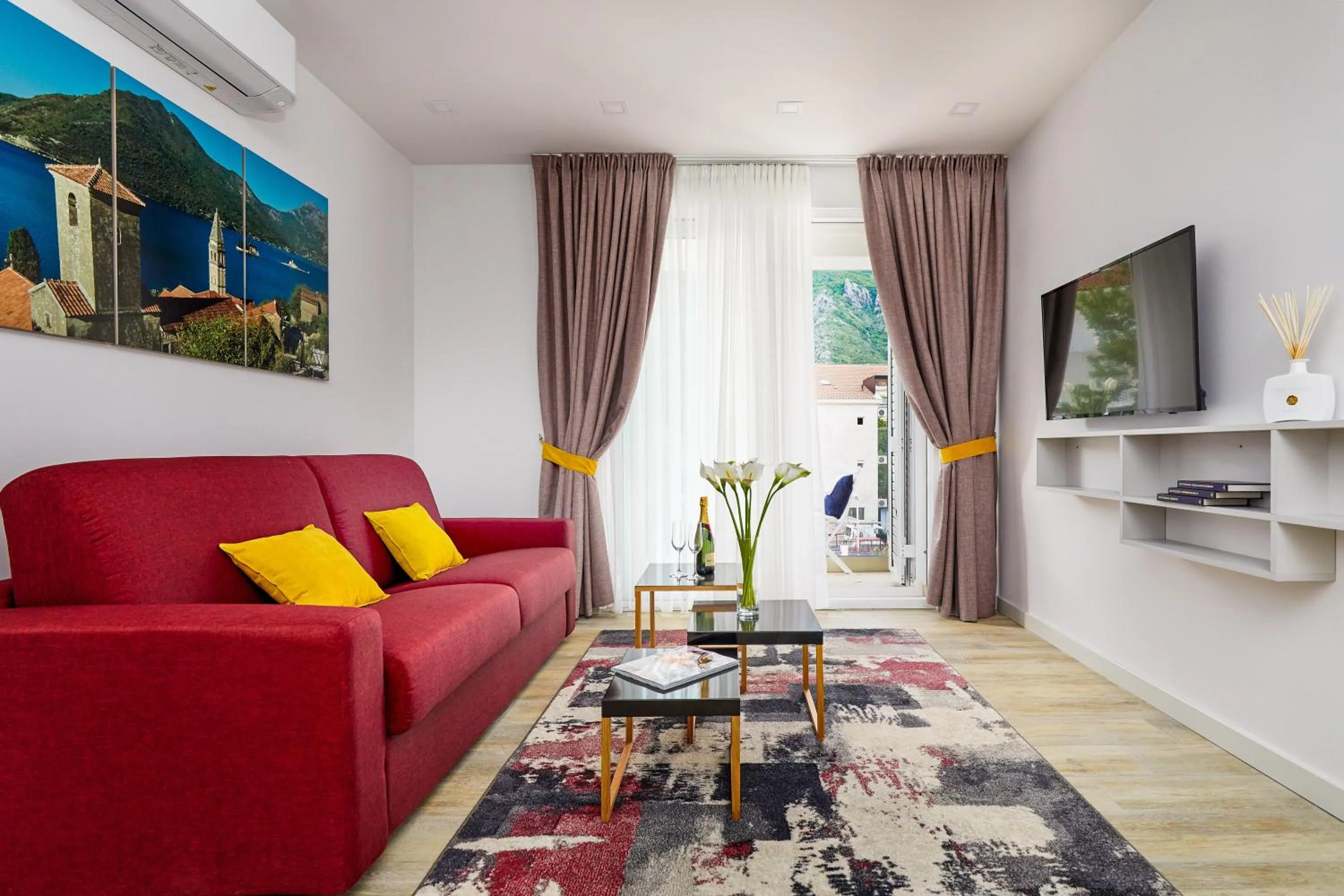 TV and multimedia in MAISON W