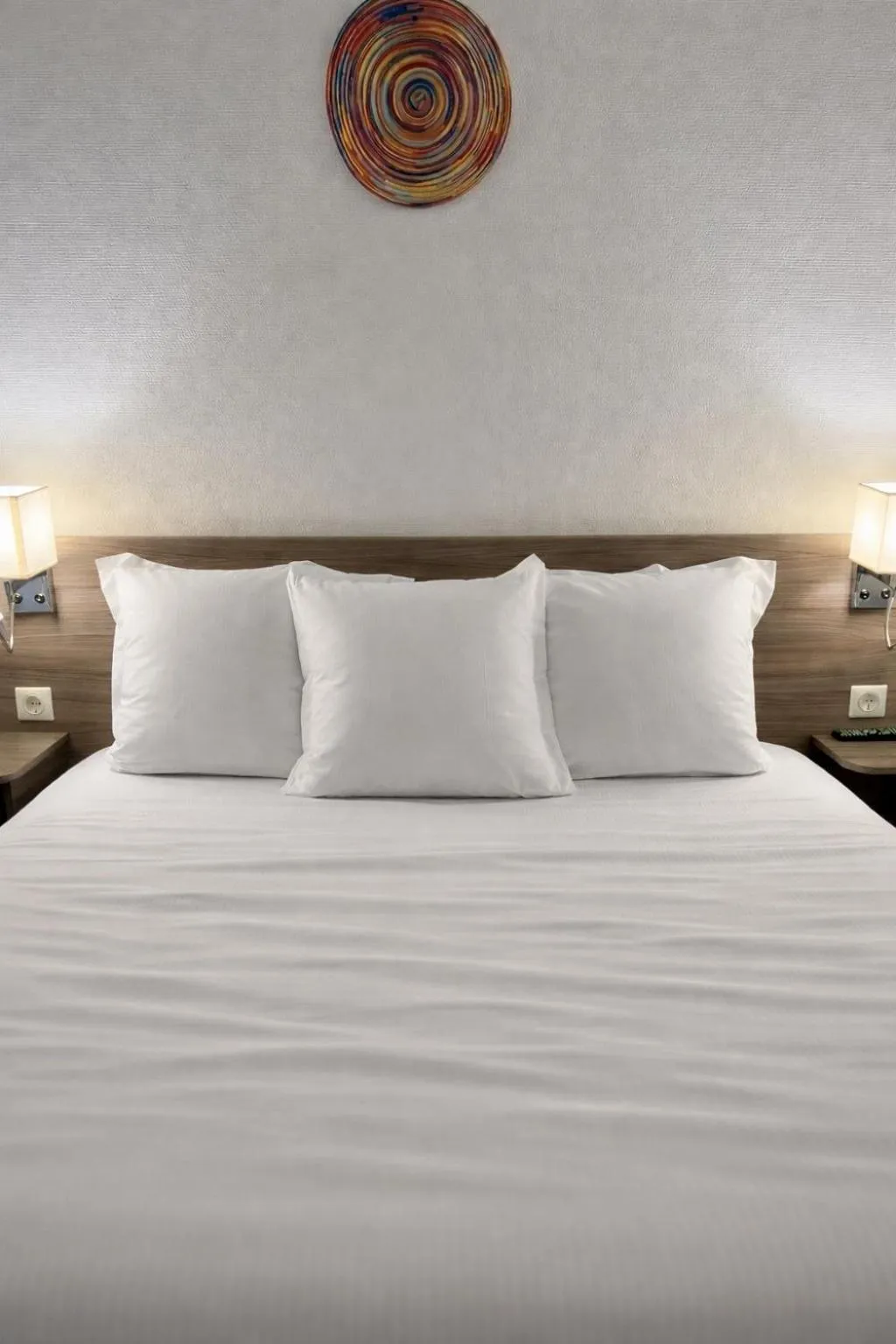 Bedroom, Bed in Contact Hôtel Marseille Aubagne