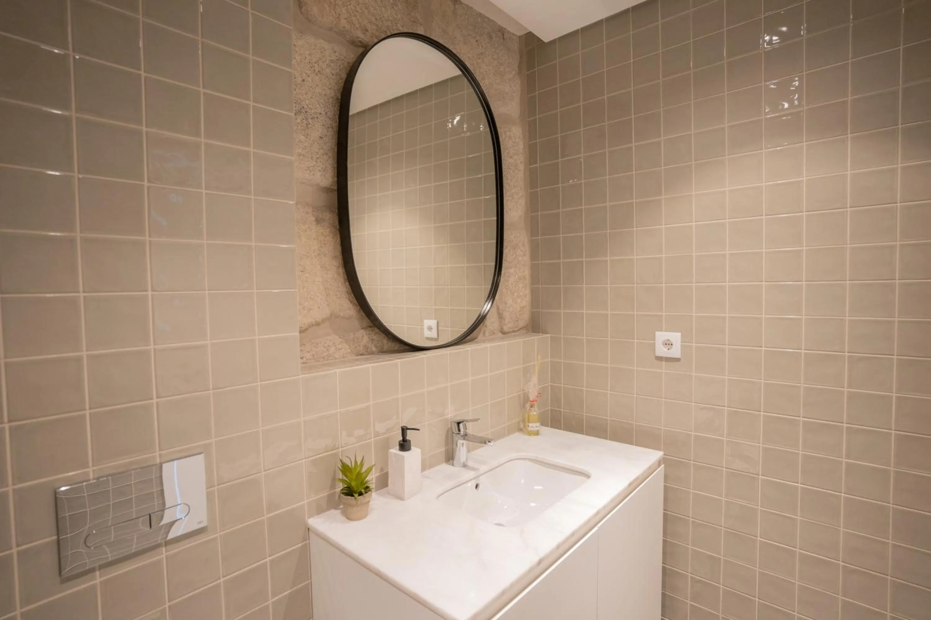 Bathroom in PipaD'oro by YoursPorto