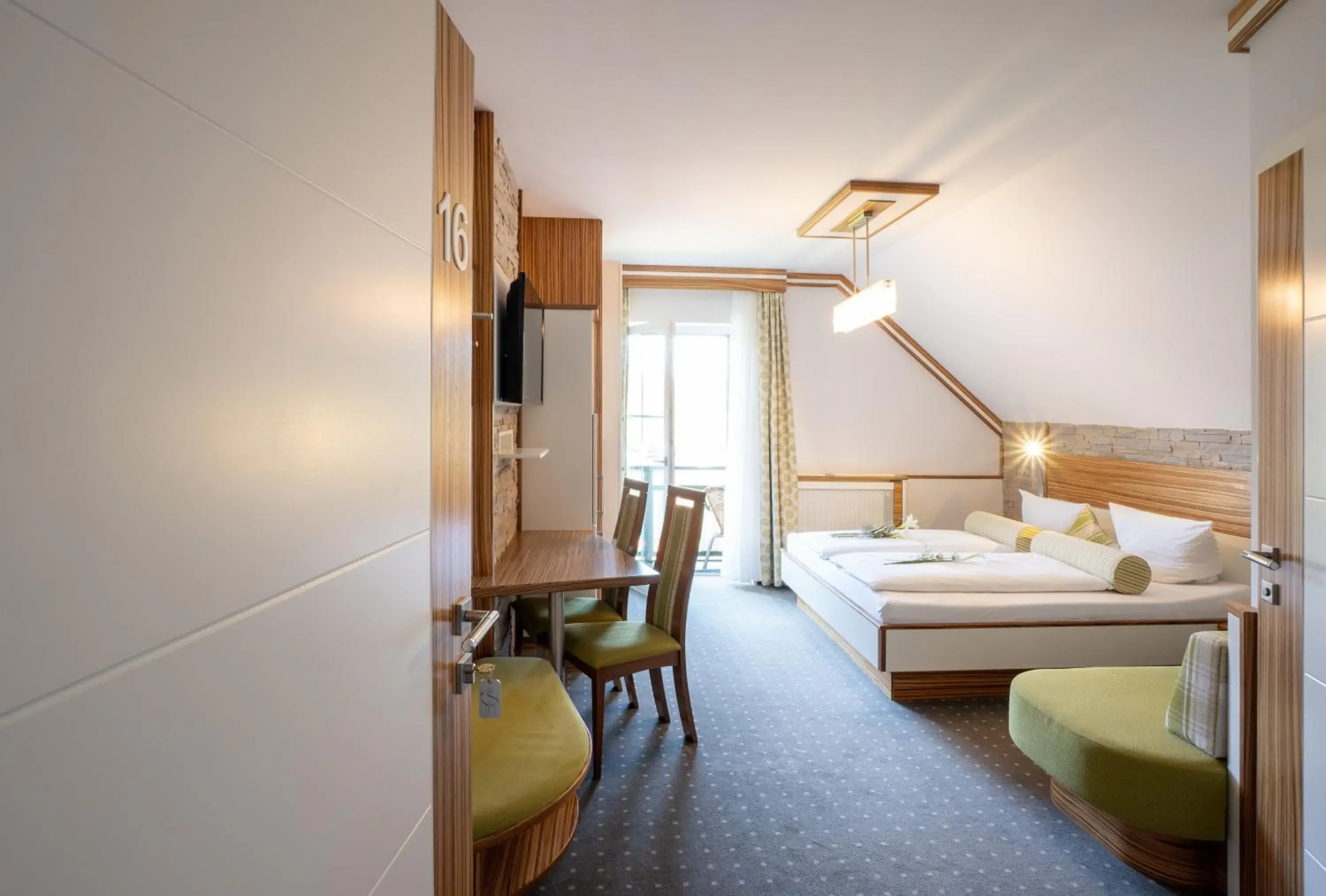 Two-Bedroom Apartment with Balcony in Hotel Garni Thermenglück Two-Bedroom Apartment with Balcony in Hotel Garni Thermenglück