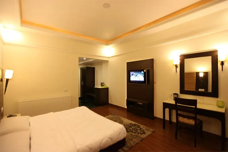 Photo of the whole room, Bed in Grand View Hotel