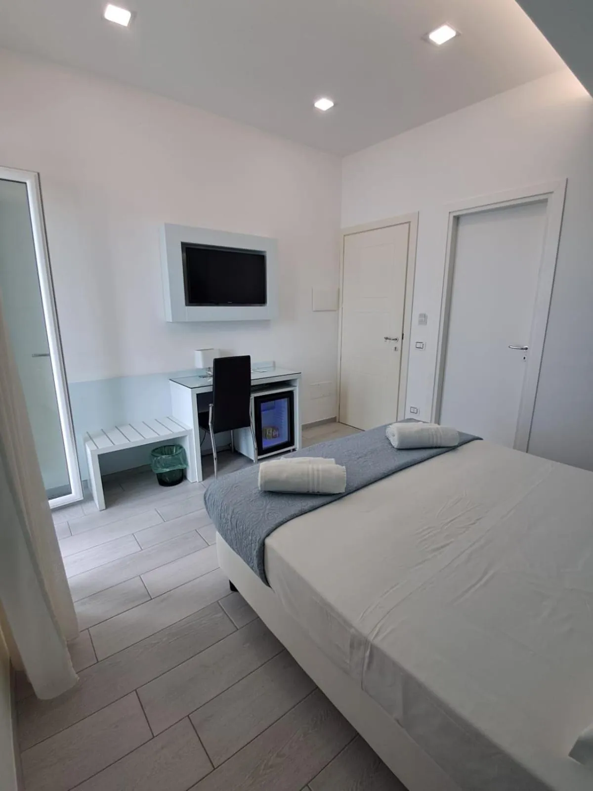 Photo of the whole room in Dreams Tropea Mare "Parking Private"