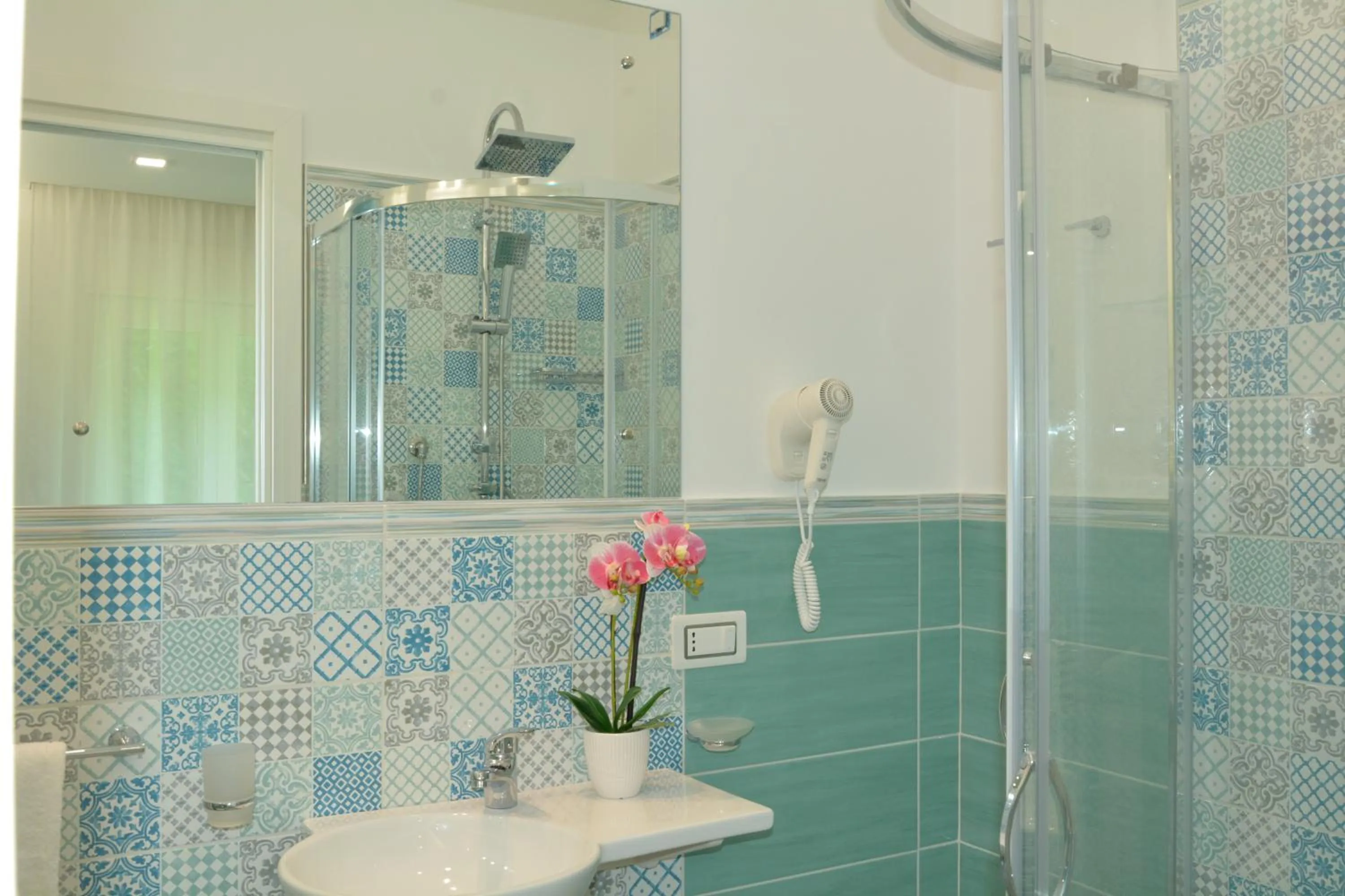 Bathroom in Dreams Tropea Mare "Parking Private"