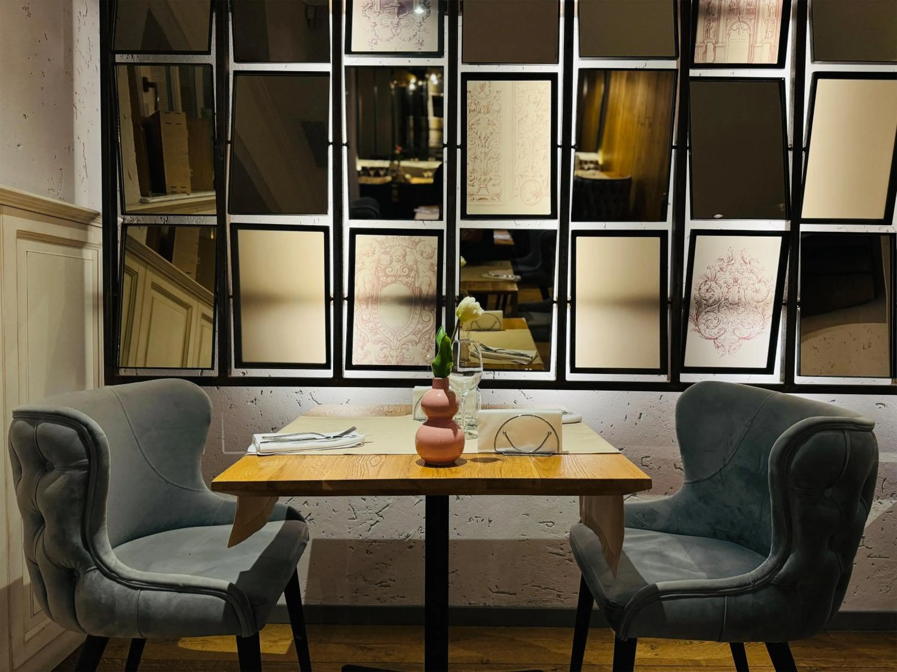 Restaurant/places to eat in Hotel Dumbrava