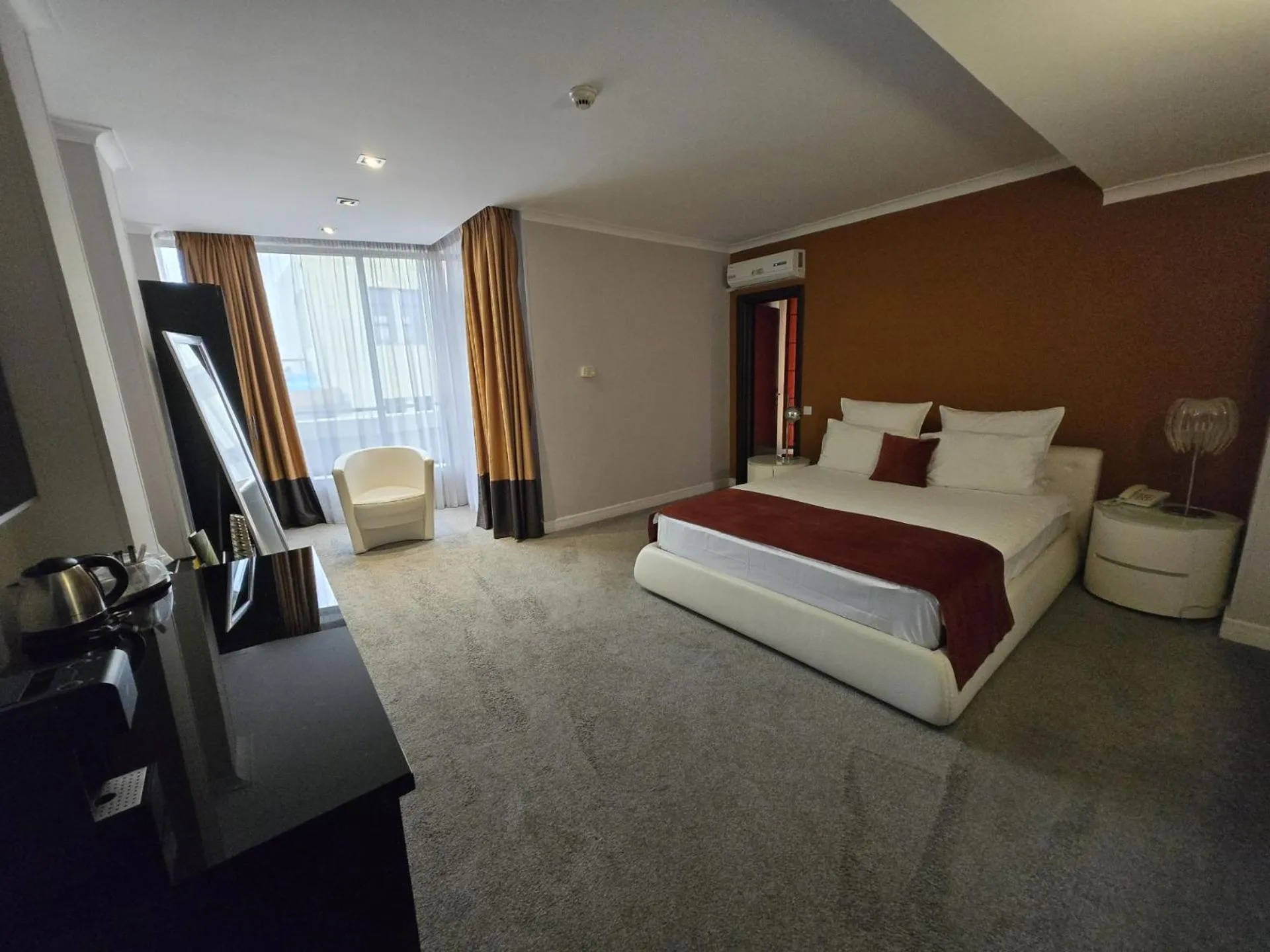 Photo of the whole room, Bed in Hotel Dumbrava