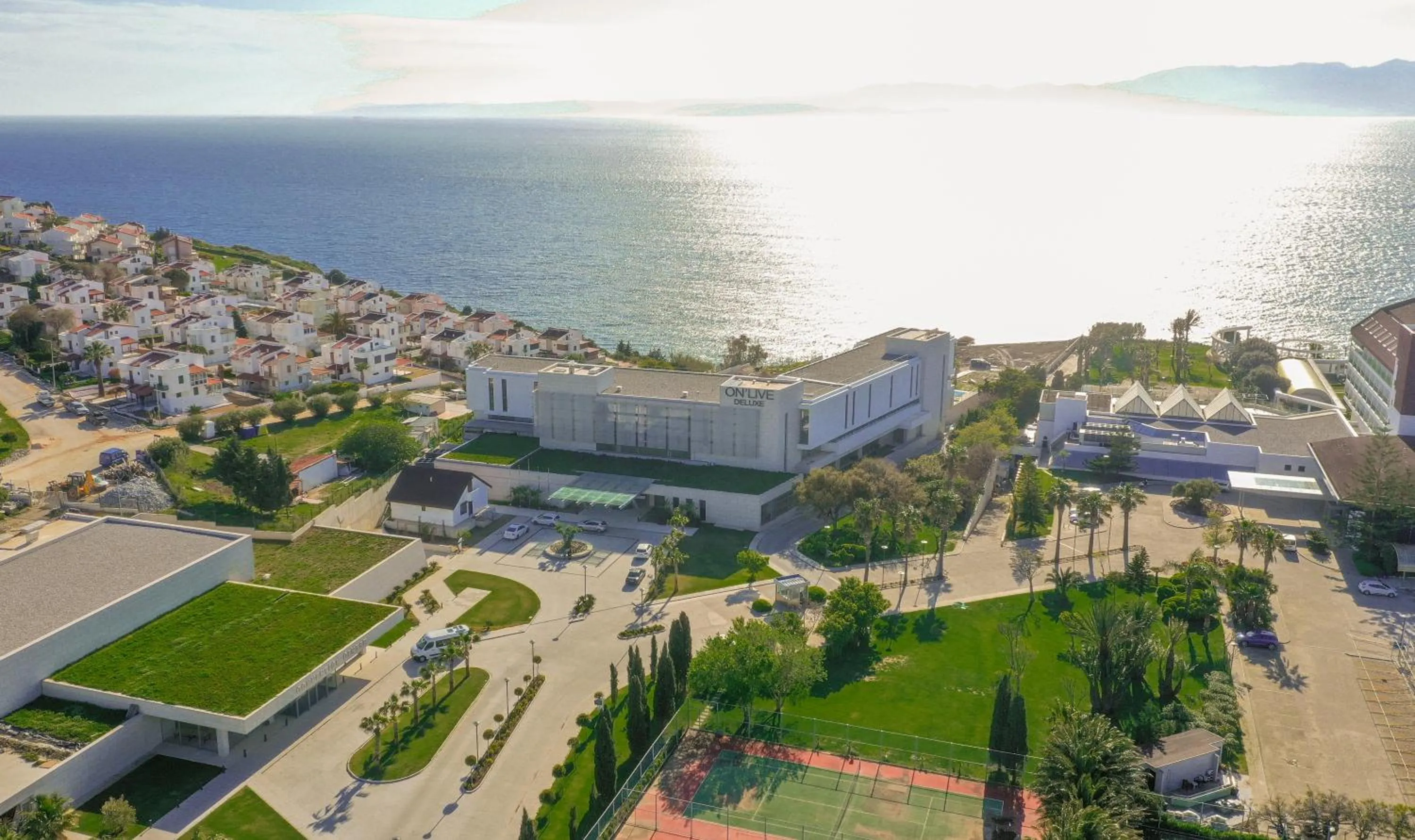 Bird's eye view in ON'LIVE HOTEL