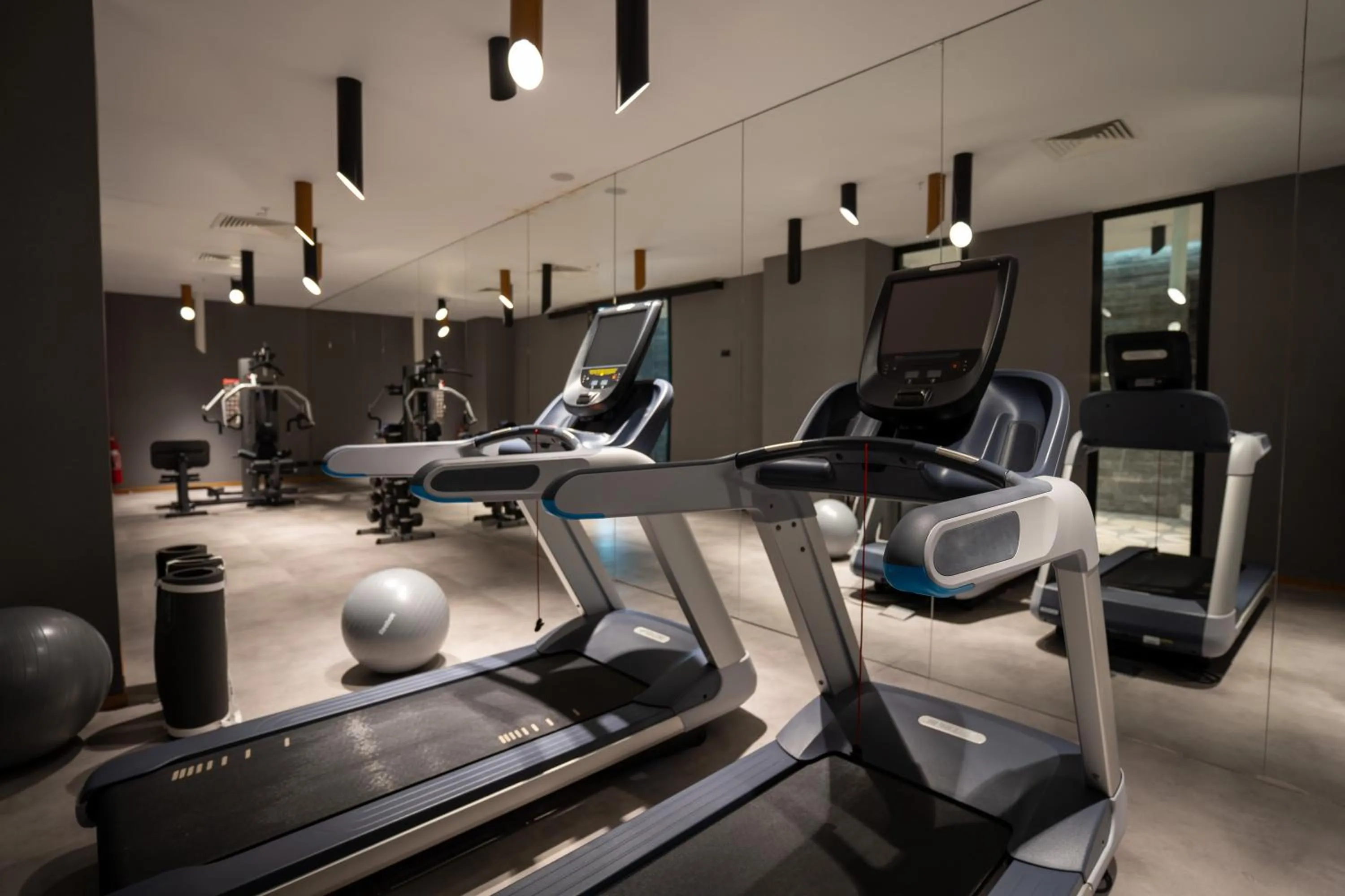 Fitness centre/facilities in ON'LIVE HOTEL