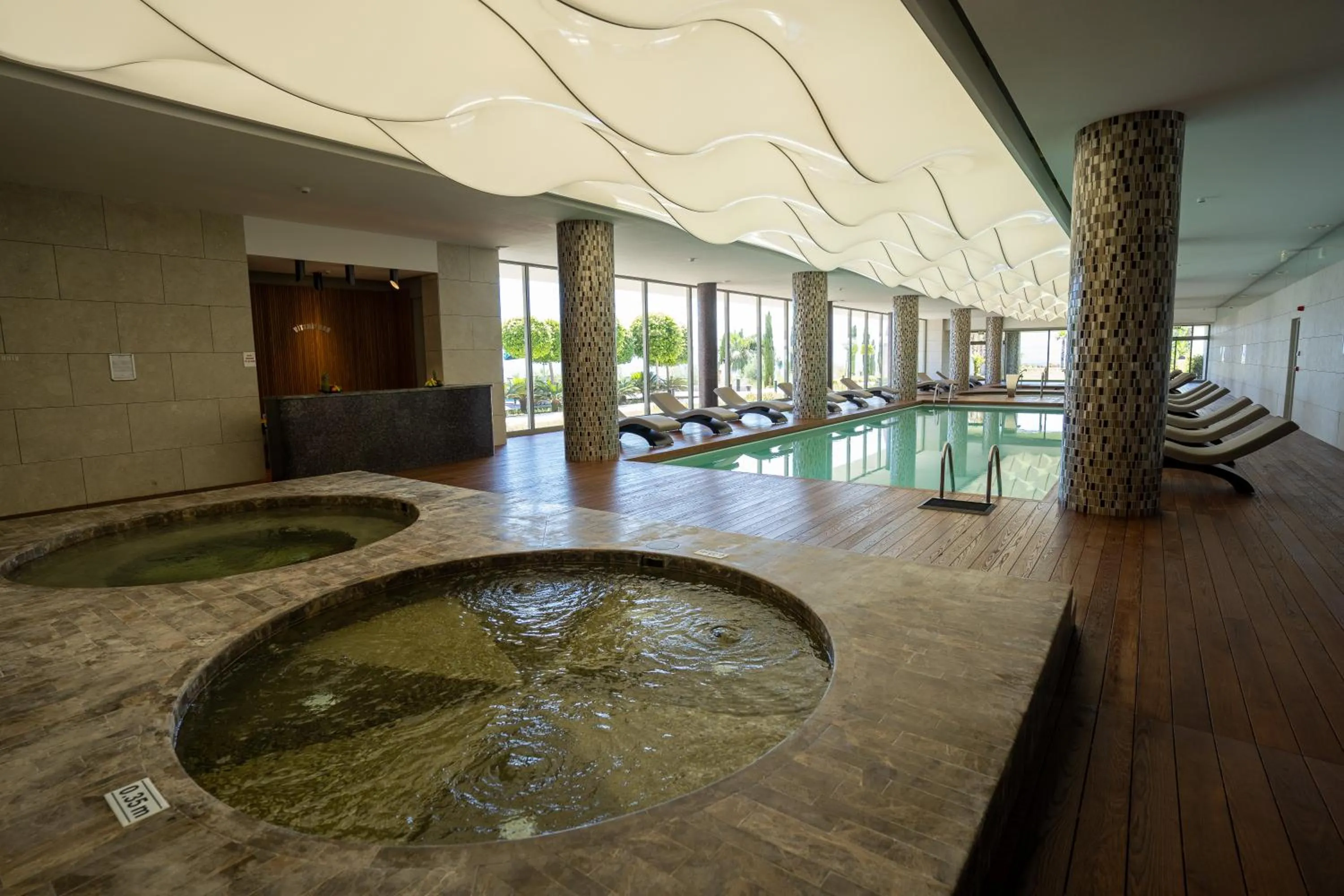 Hot Tub in ON'LIVE HOTEL