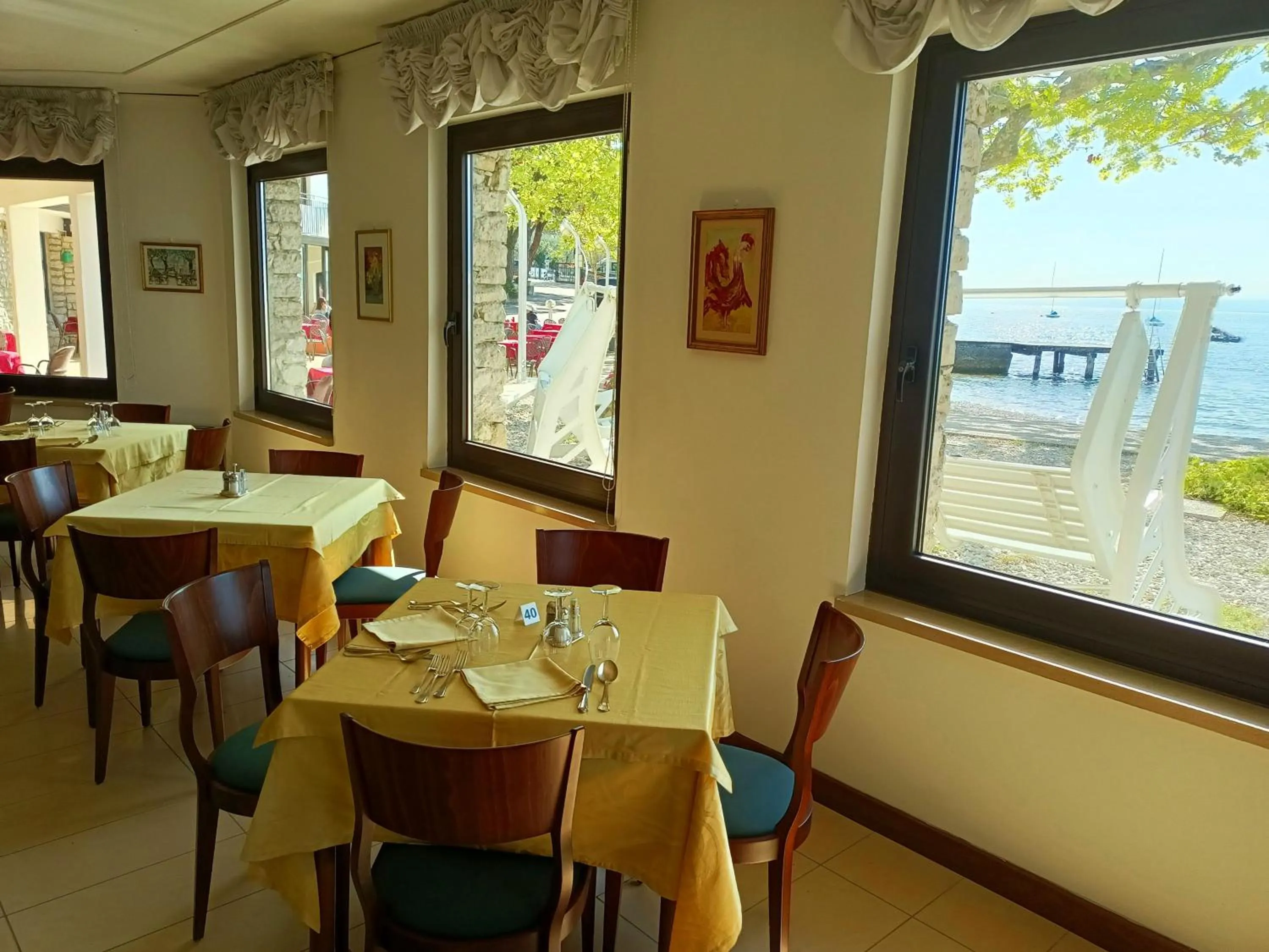 Restaurant/places to eat in Hotel S.Maria