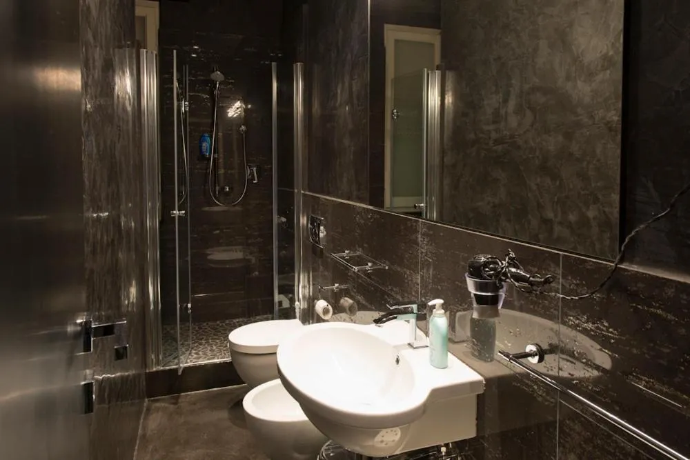 Bathroom in B&B Lounge