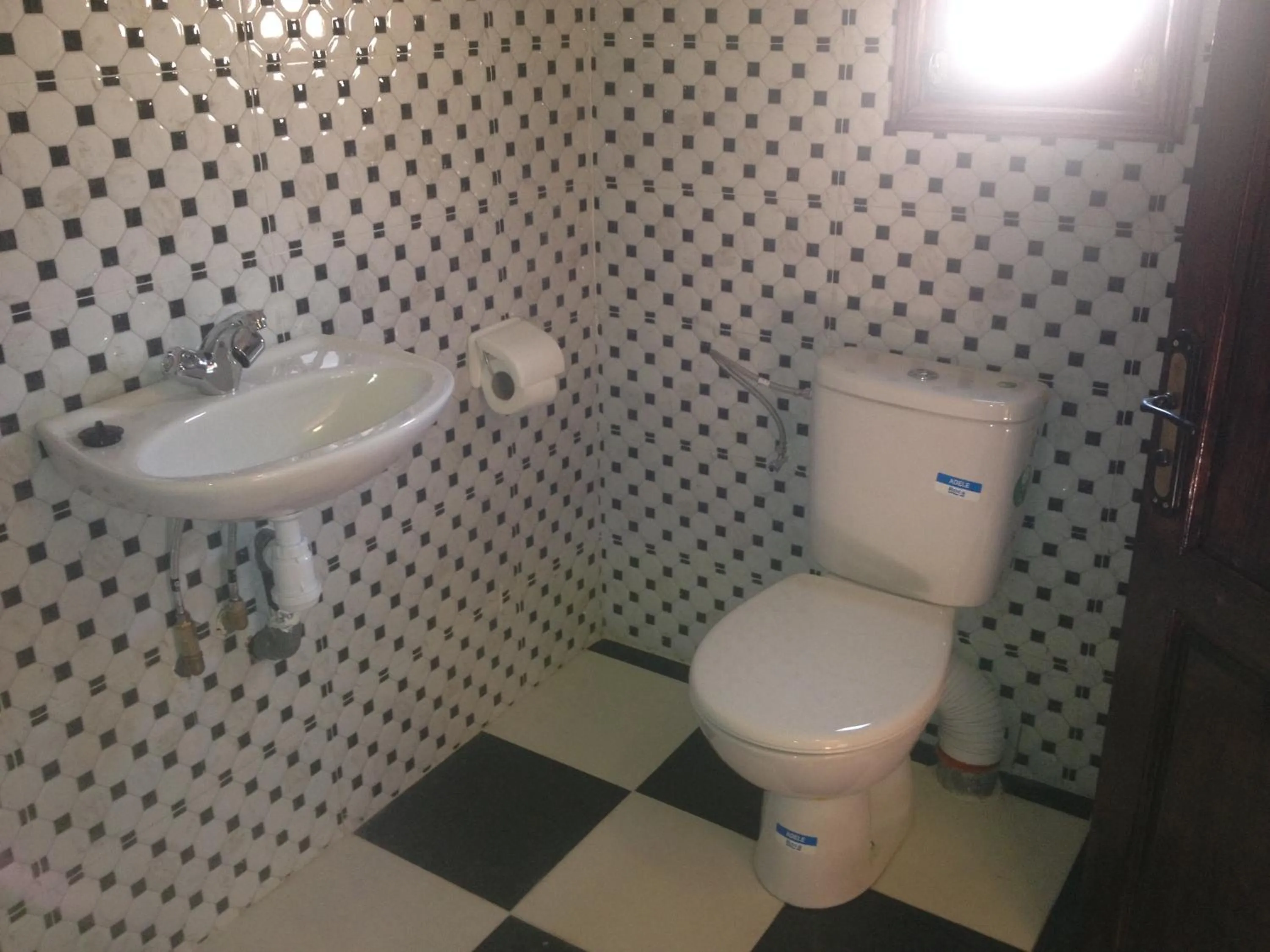Toilet in Kasbah Ounila
