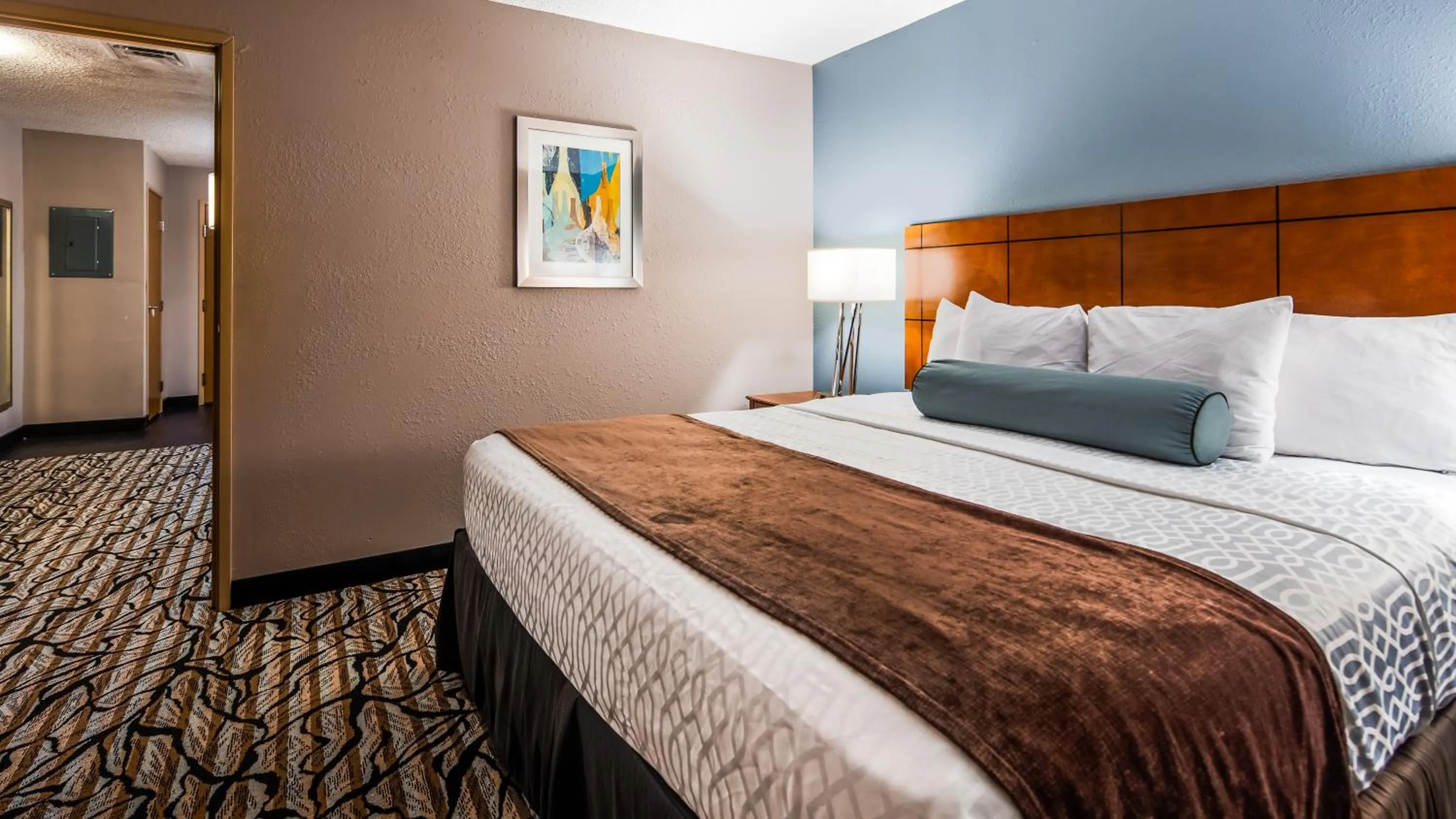 Photo of the whole room, Bed in Best Western Plus Blaine at the National Sports Center