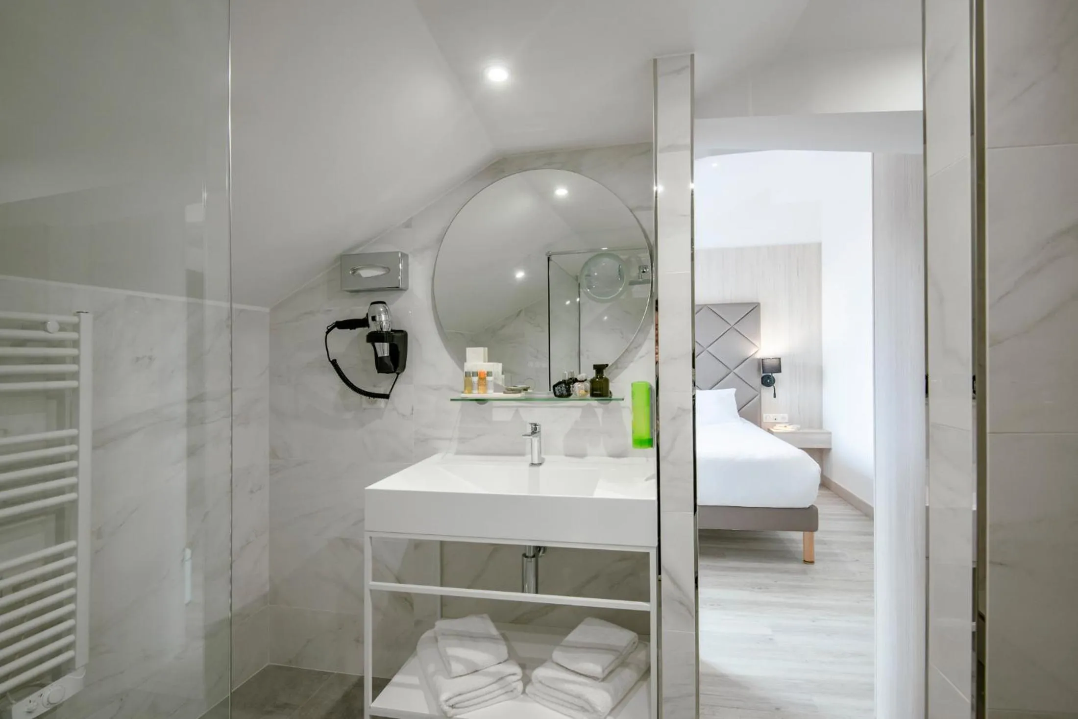 Decorative detail in GOLDEN TULIP CANNES HOTEL de PARIS