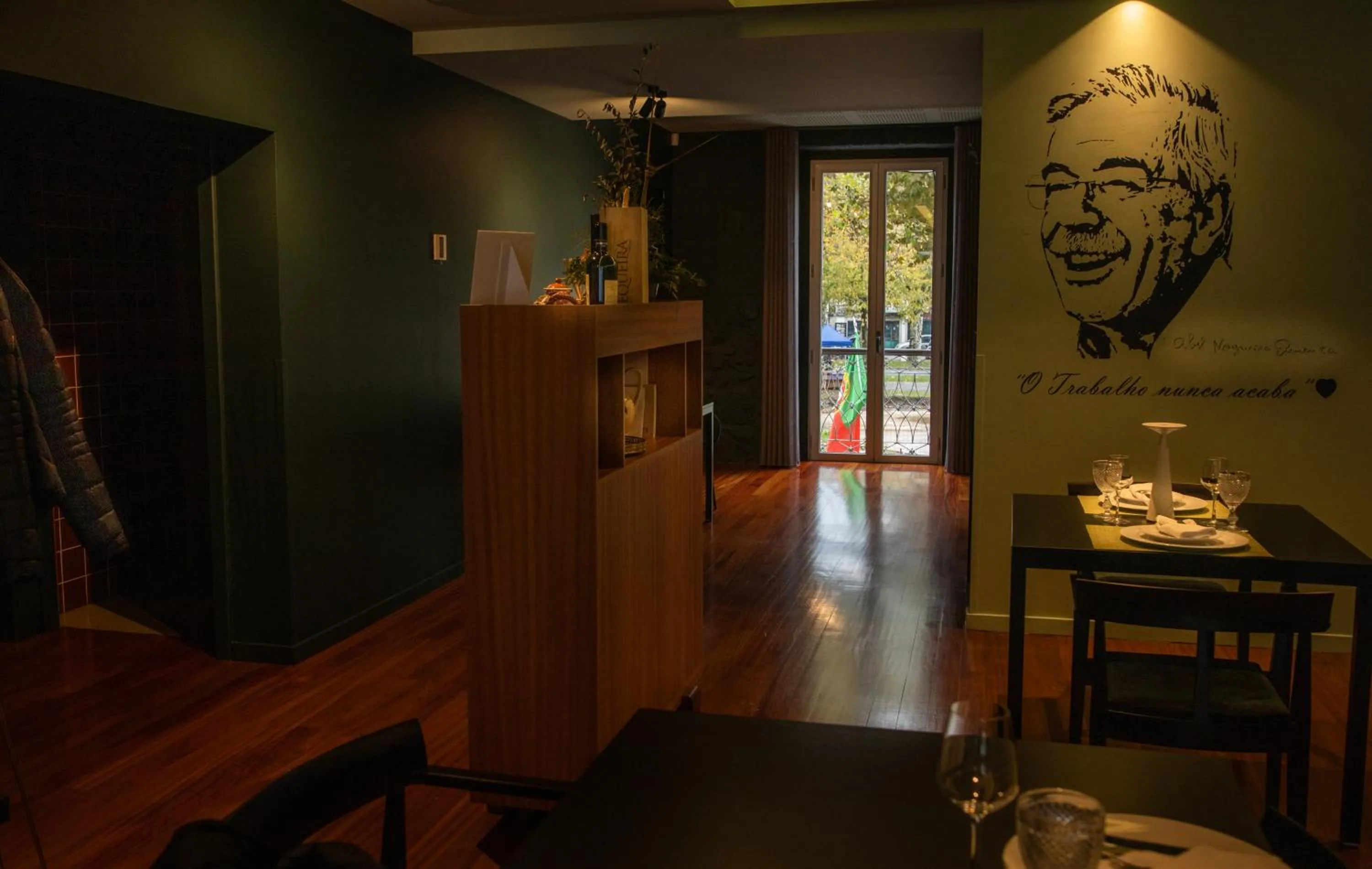 Restaurant/places to eat in Hotel Vila Luena