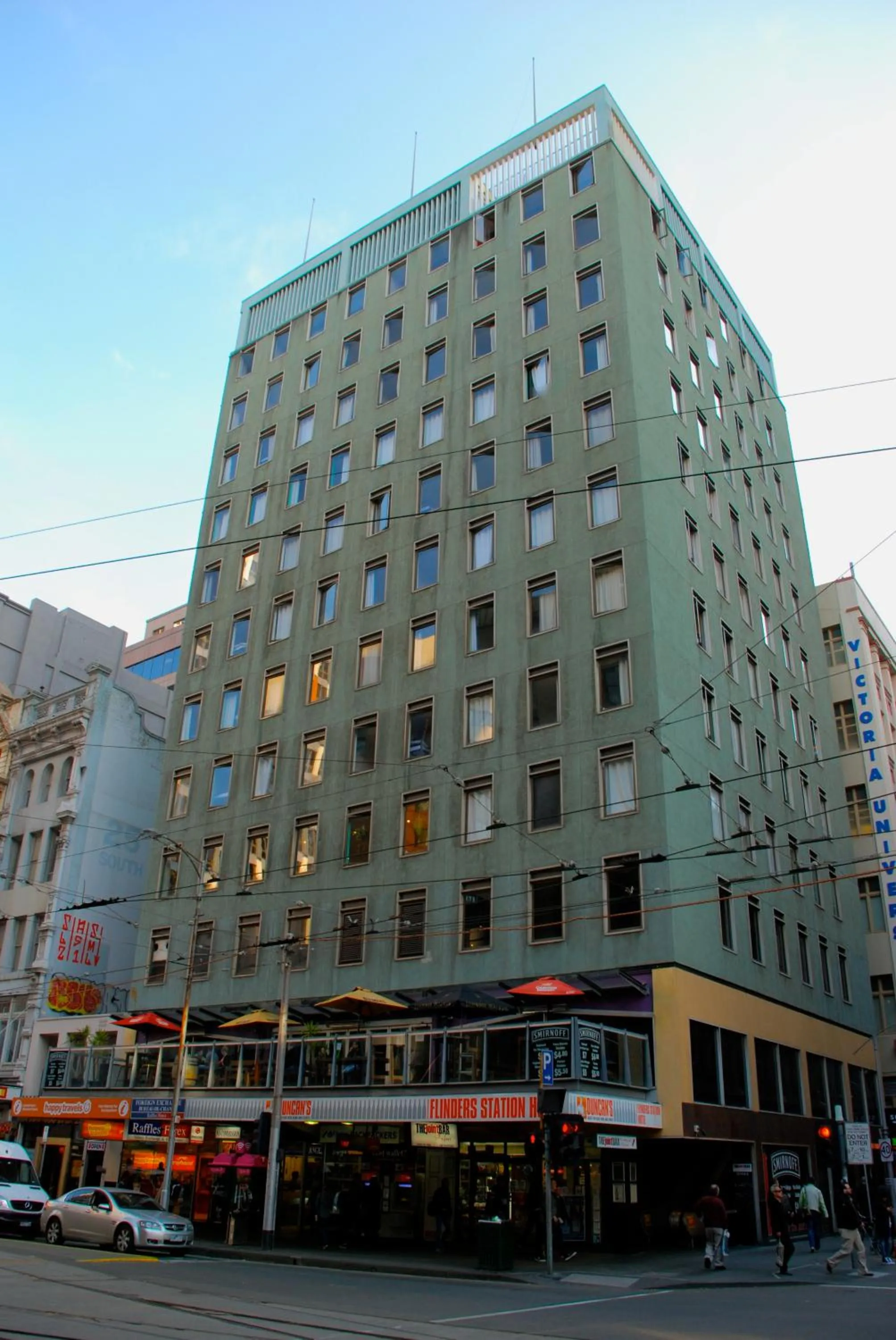 Property building in Flinders Backpackers