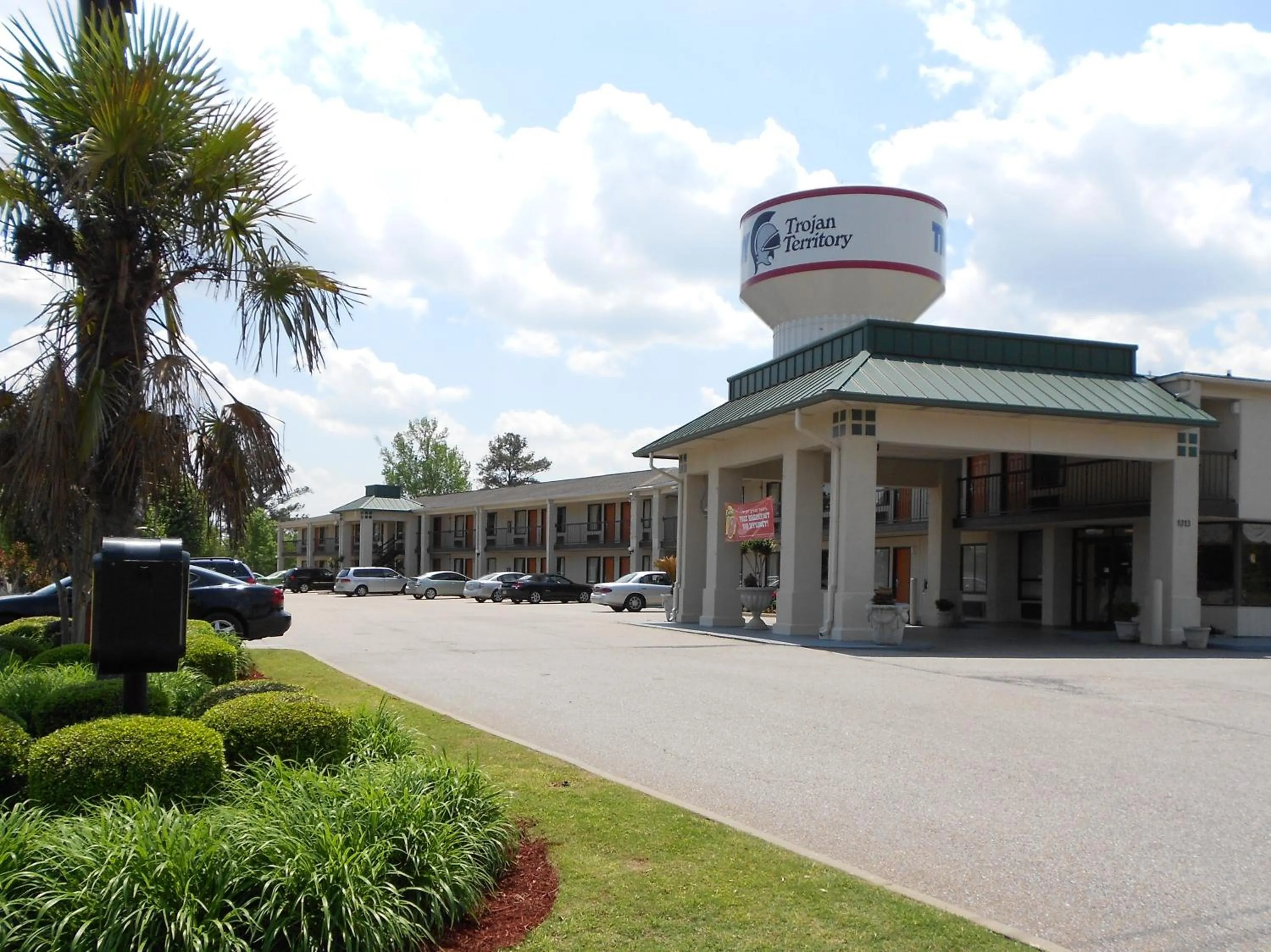 Facade/entrance in Baymont by Wyndham Troy