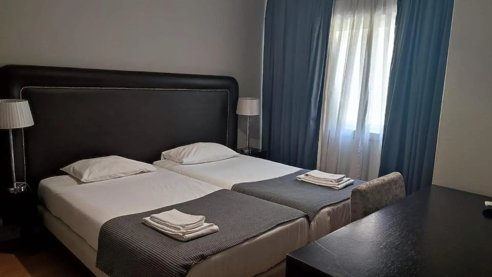 Twin Room in Vila Hotel By VimaHotels Twin Room in Vila Hotel By VimaHotels