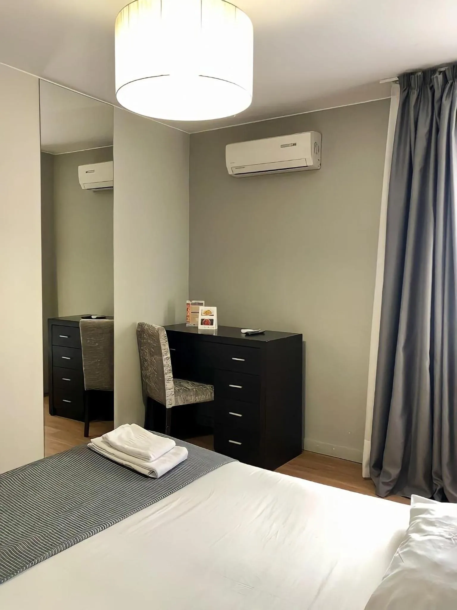 Bedroom, Bed in Vila Hotel By VimaHotels