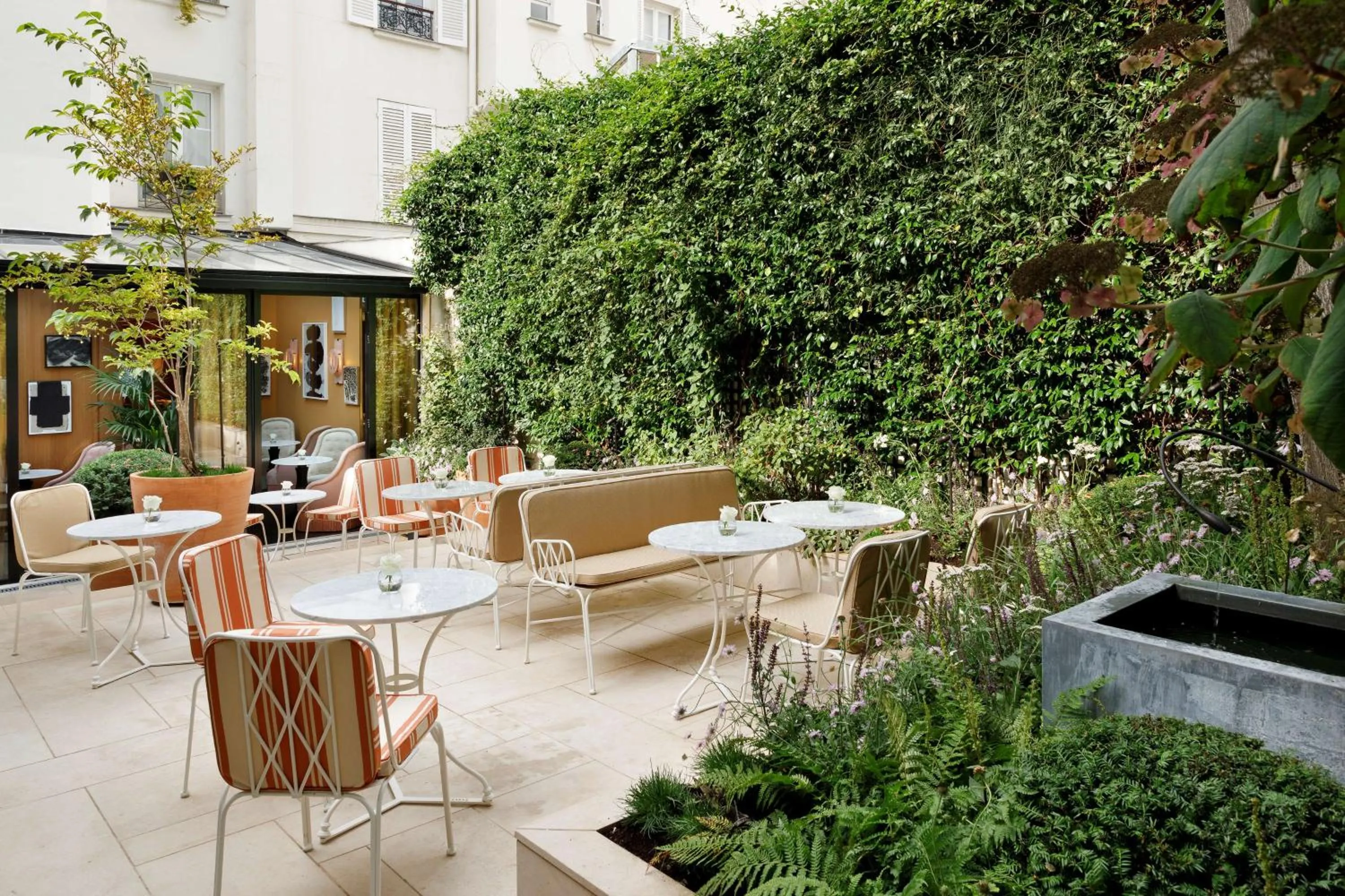 Garden in Le Belgrand Hotel Paris Champs Elysees, Tapestry By Hilton