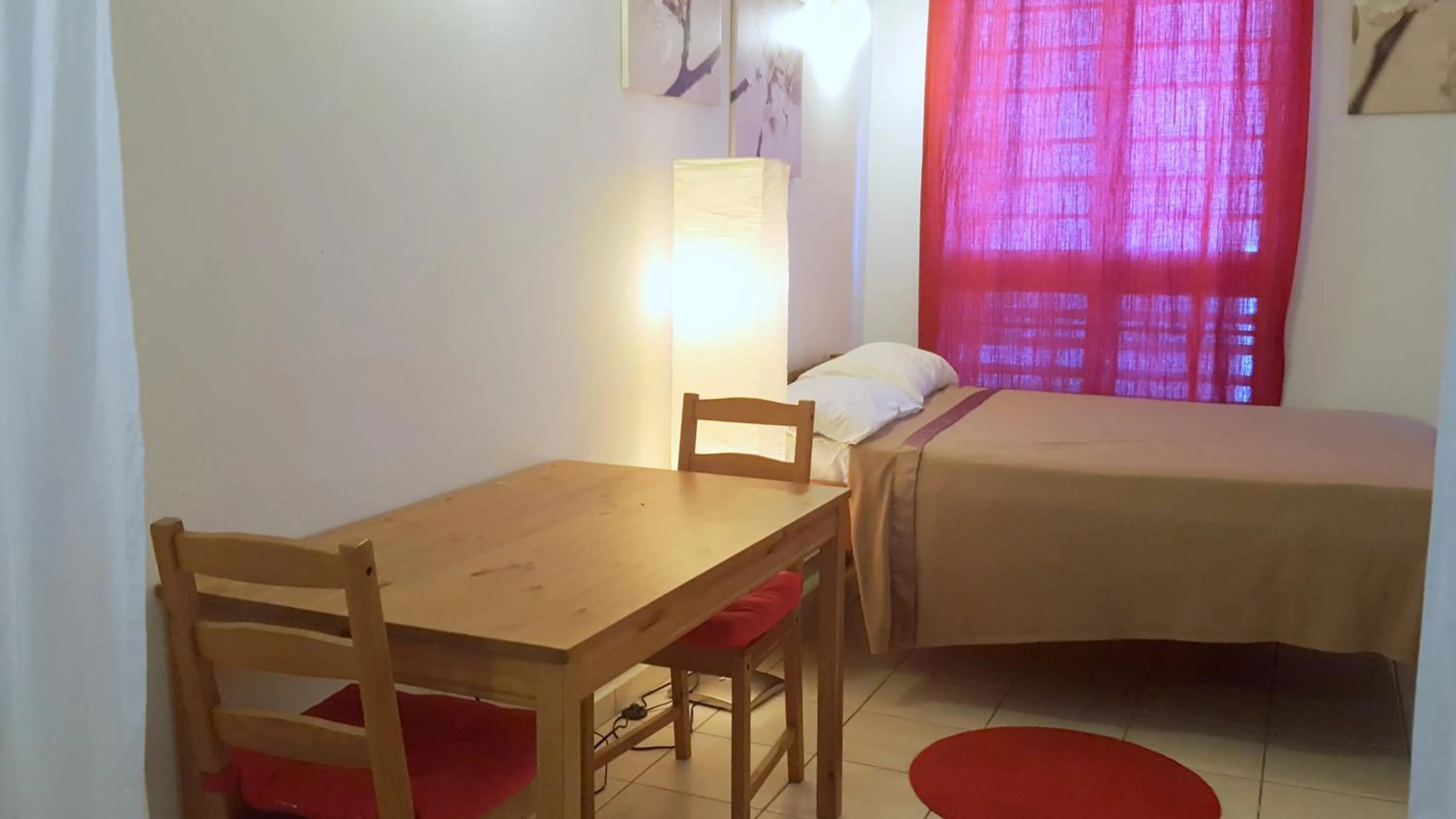 Other, Bed in Orange Rembrandt Studio Apartments