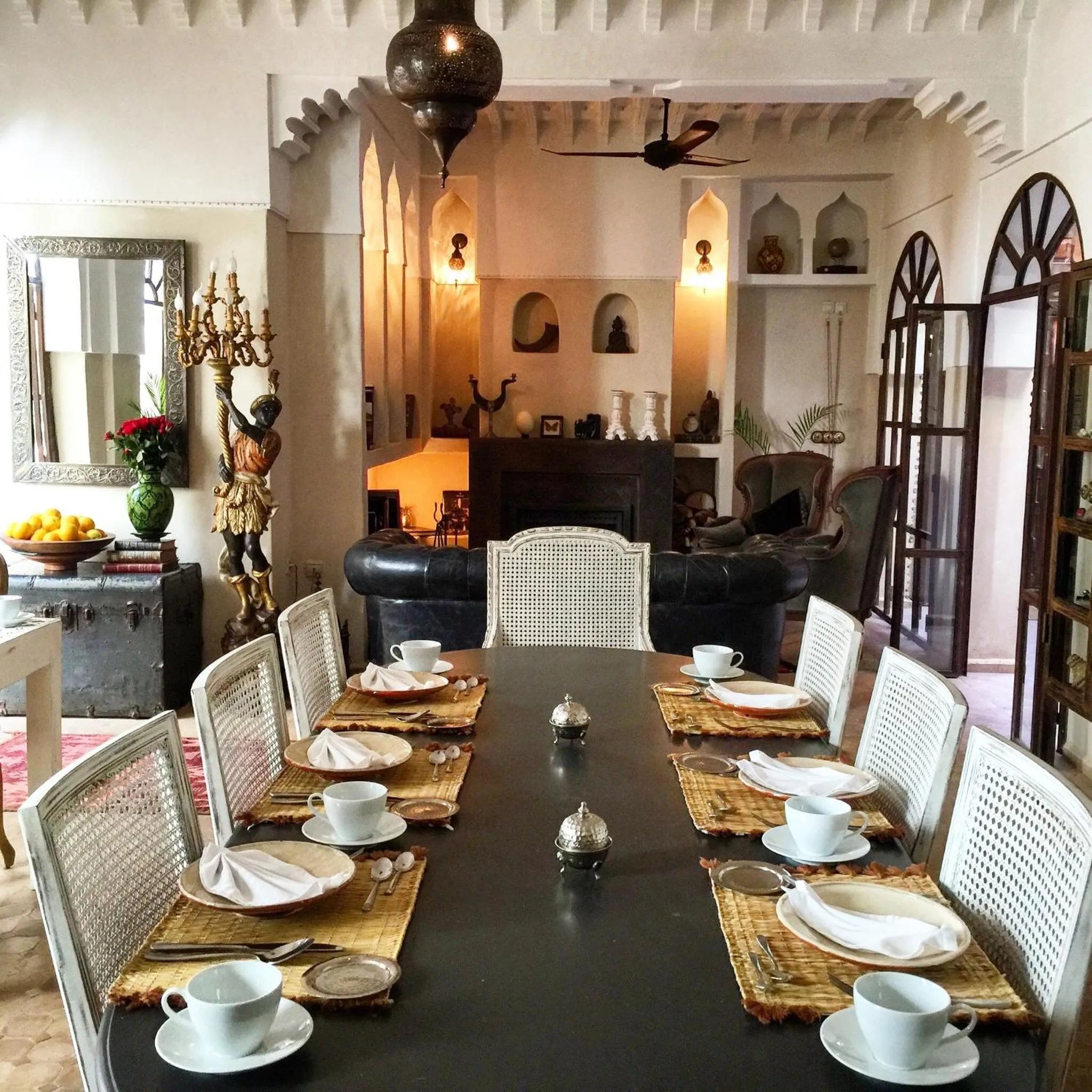 Restaurant/places to eat in Riad Palacio De Las Especias