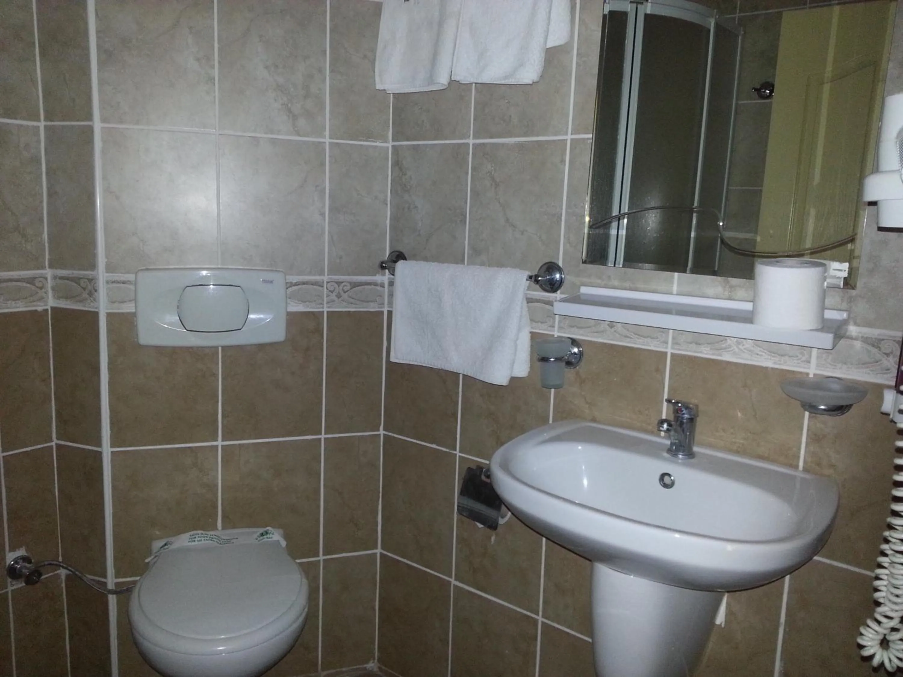 Bathroom in Hamle Hotel