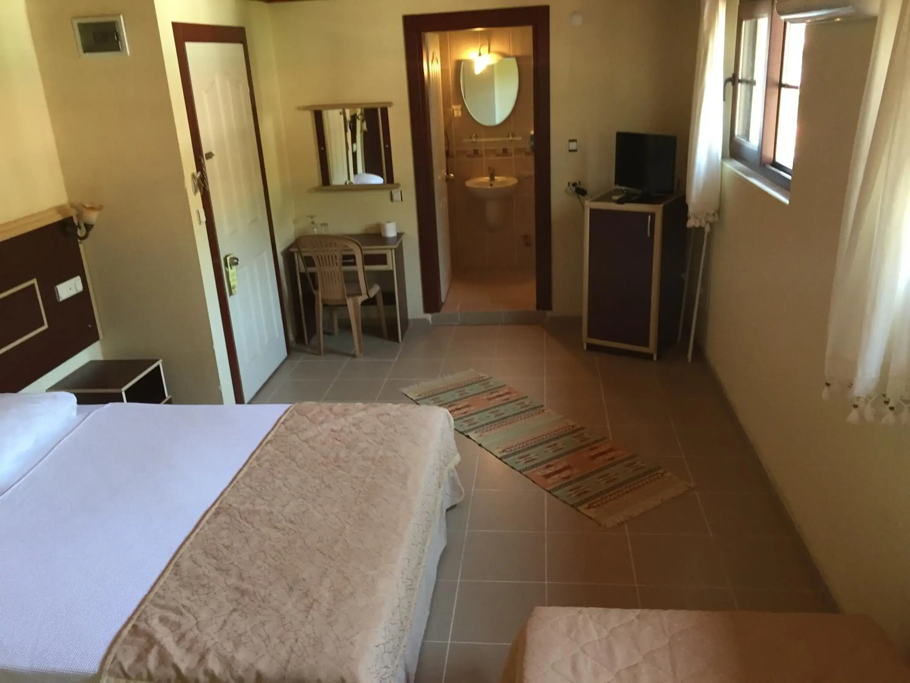 Economy Single Room in Hamle Hotel Economy Single Room in Hamle Hotel